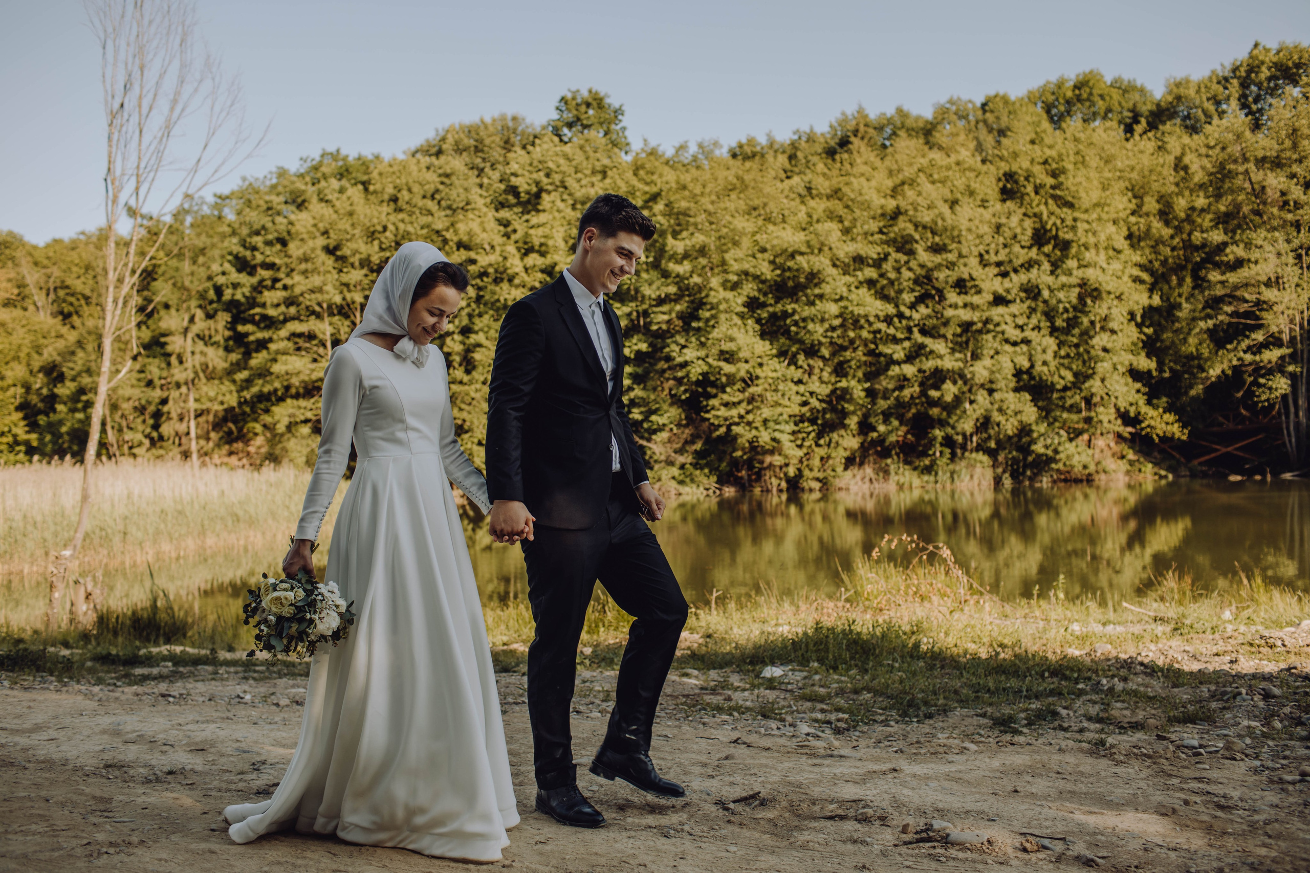 Darius & Alexandra. Wedding & couple photographer from Romania Rut Vetan