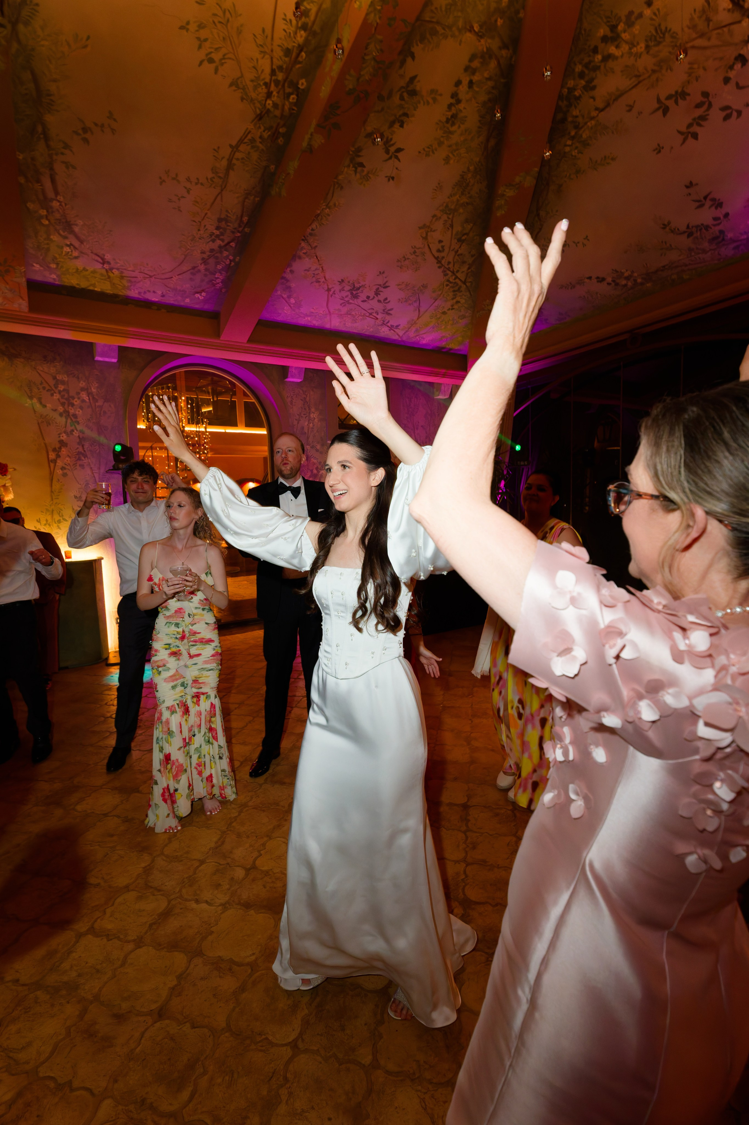 Ashlyn. Destination Wedding Photographer — Nikita Burtsev