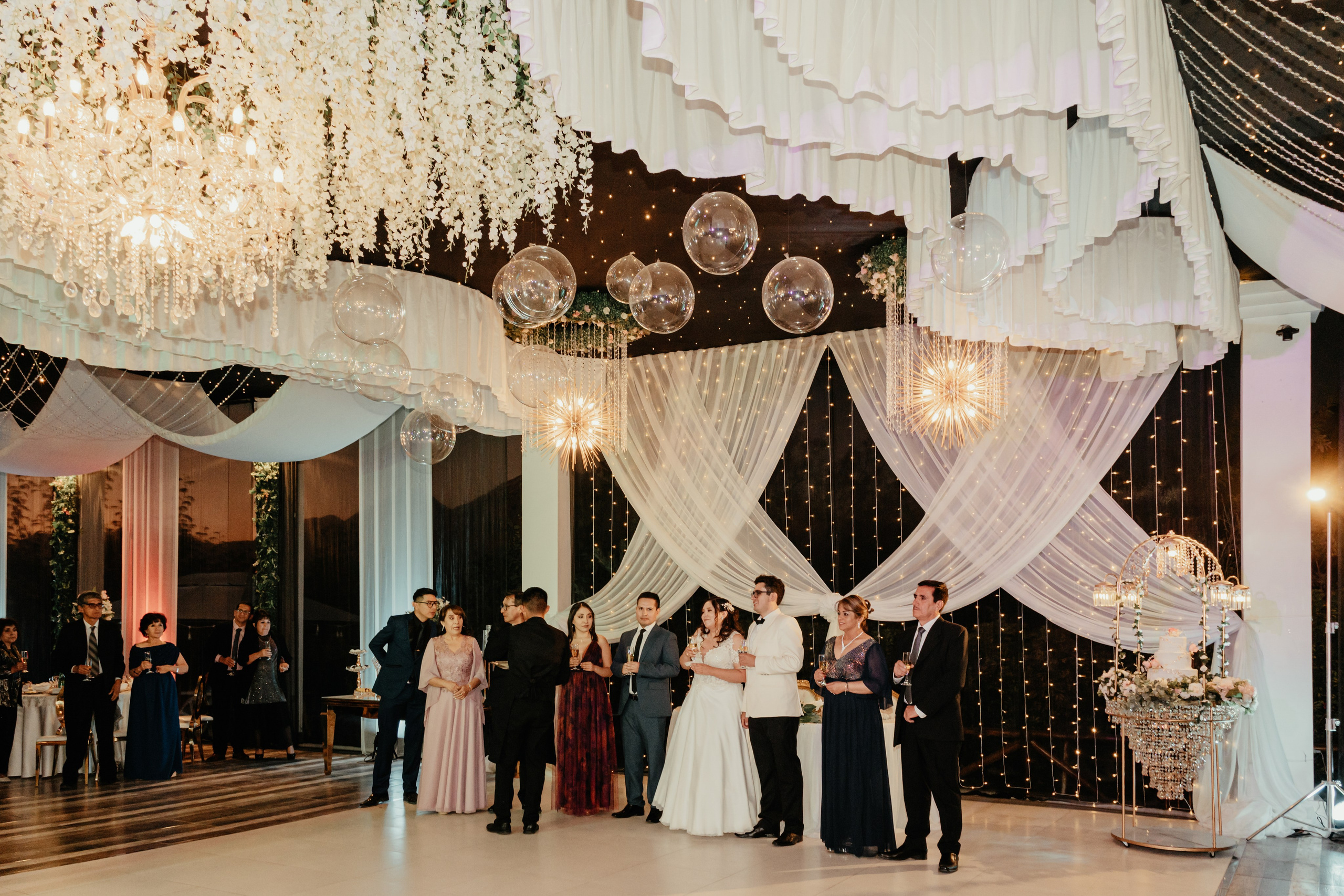 VANIA + LUIS BODA CIVIL. Studio KVTA | Fotografía y Video de Bodas en Arequipa