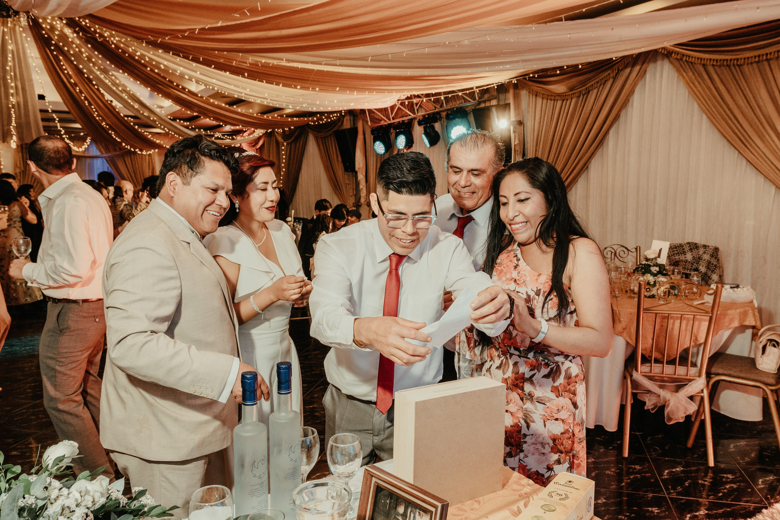 VANESSA + FRANKLIN BODA RELIGIOSA. Studio KVTA | Fotografía y Video de Bodas en Arequipa
