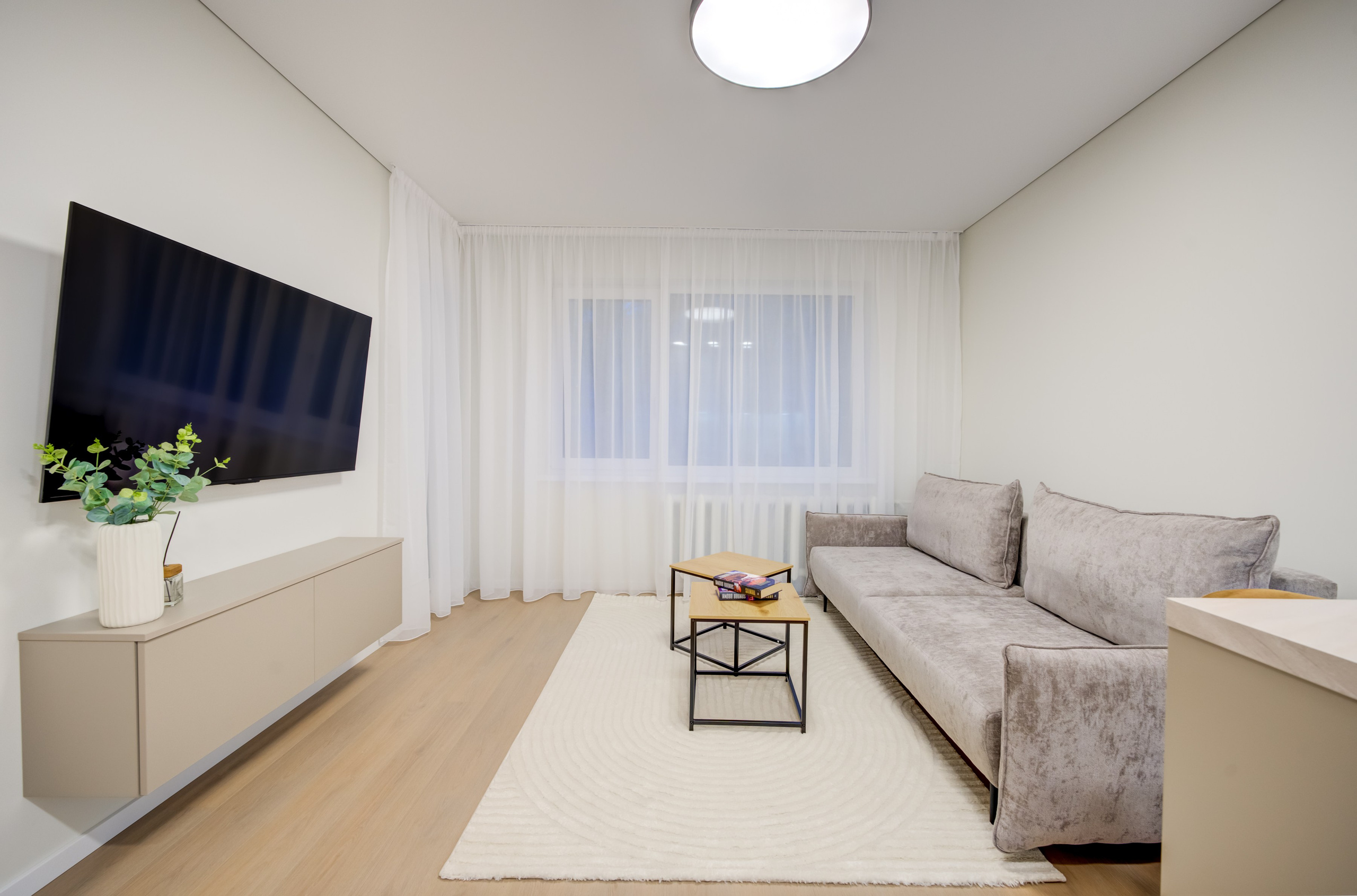 2-jų kambarių buto fotosesija. Svietainė. sapiegafoto.lt