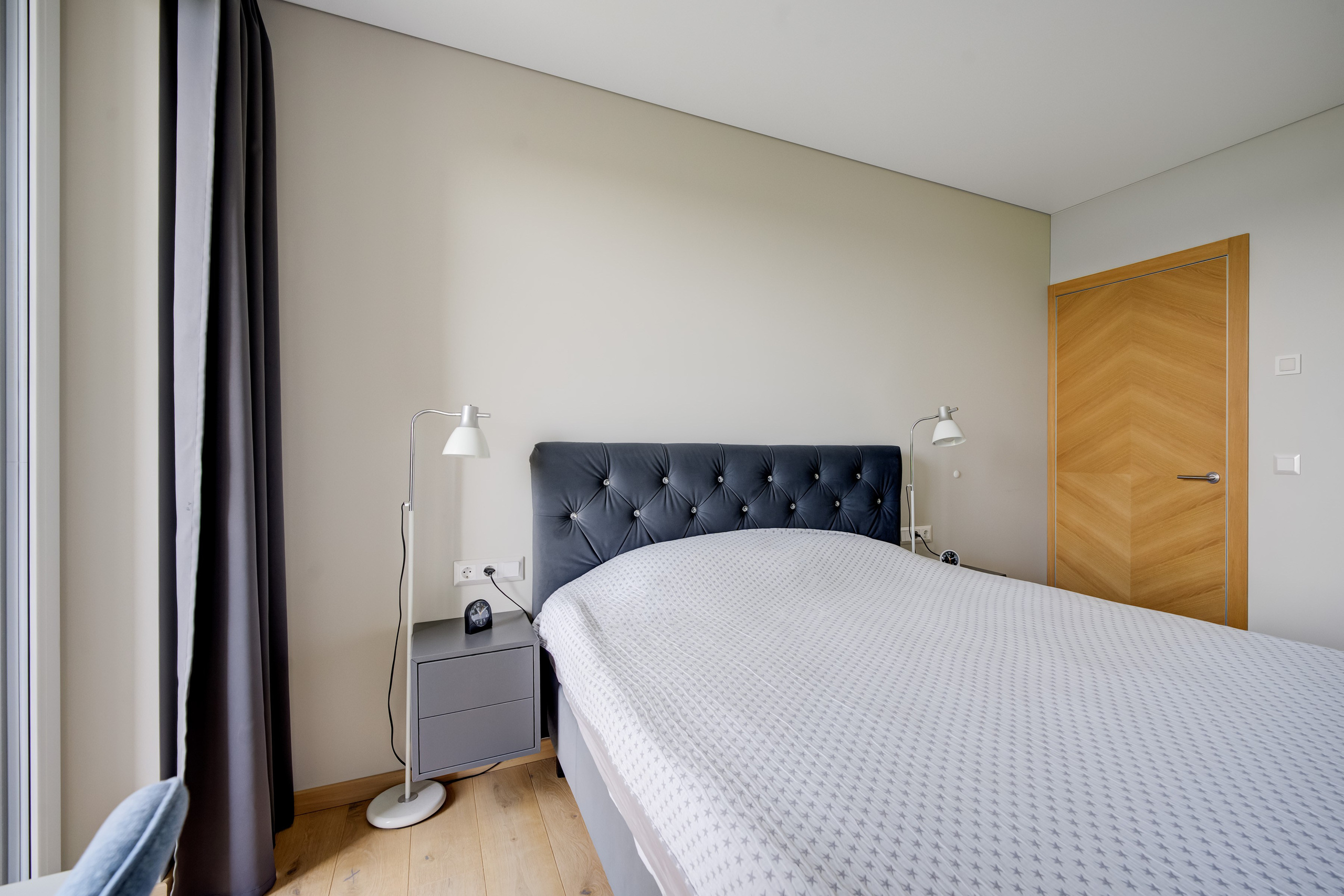 Gilužio g. 49, 2k. butas prie ežero. Elina Sapiega fotografė Vilniuje