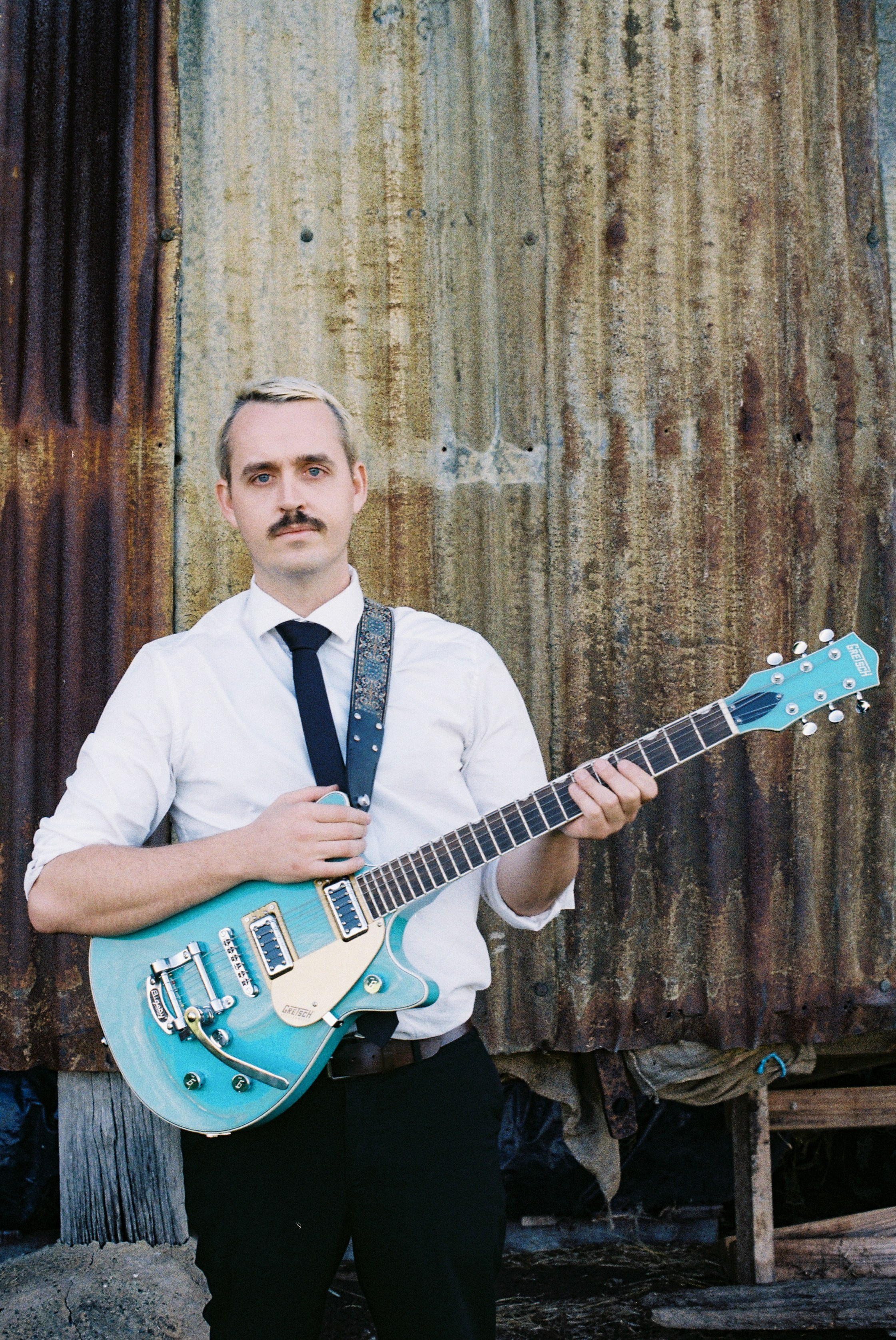 Milly&band. Film photographer