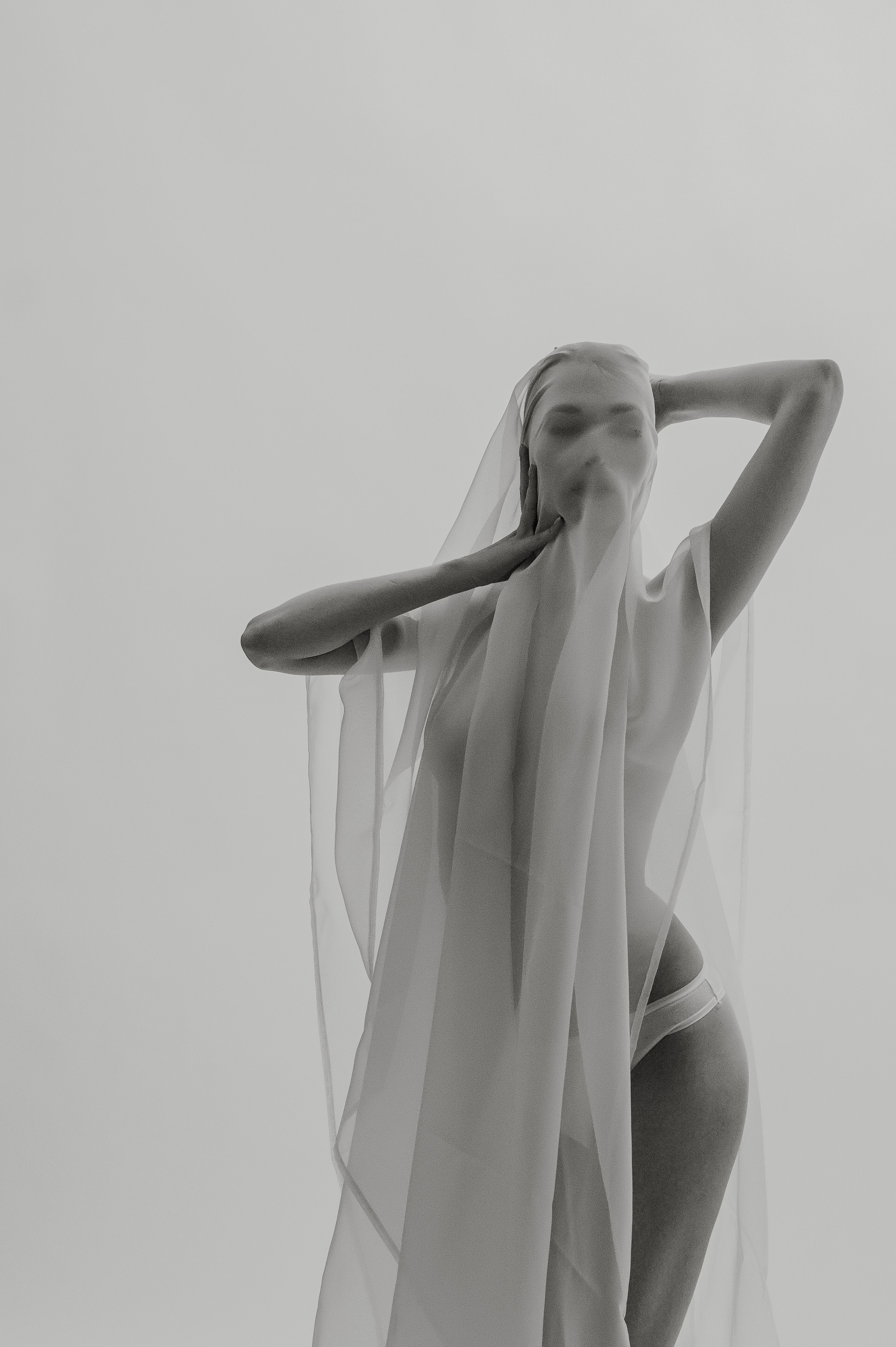 Sedinta foto in studio. Proud Vision Weddings | Wedding Photography & Film — Servicii profesionale Foto Video Nunta Iasi