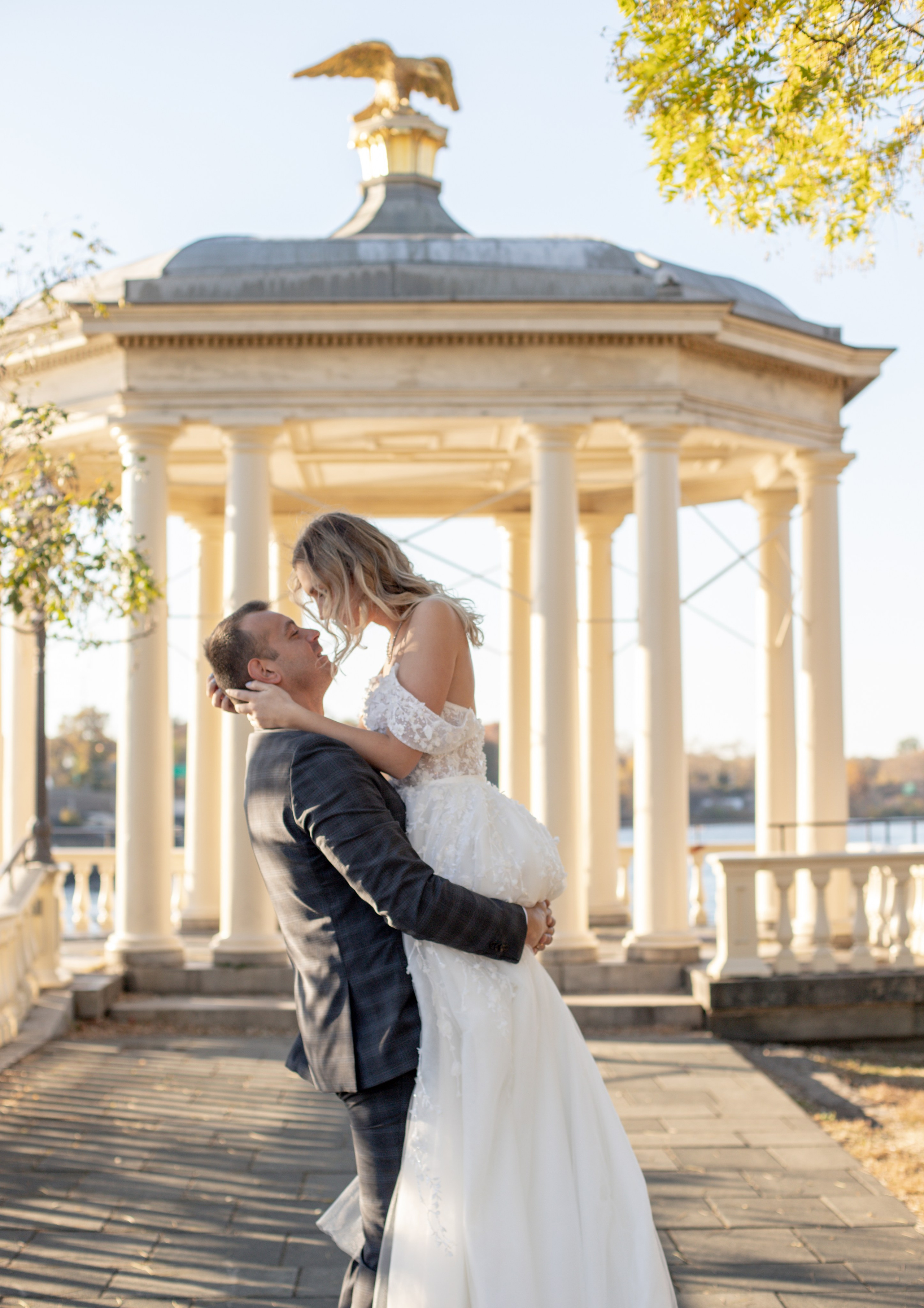 Olya & Vitalyk. Wedding Photographer & Videographer