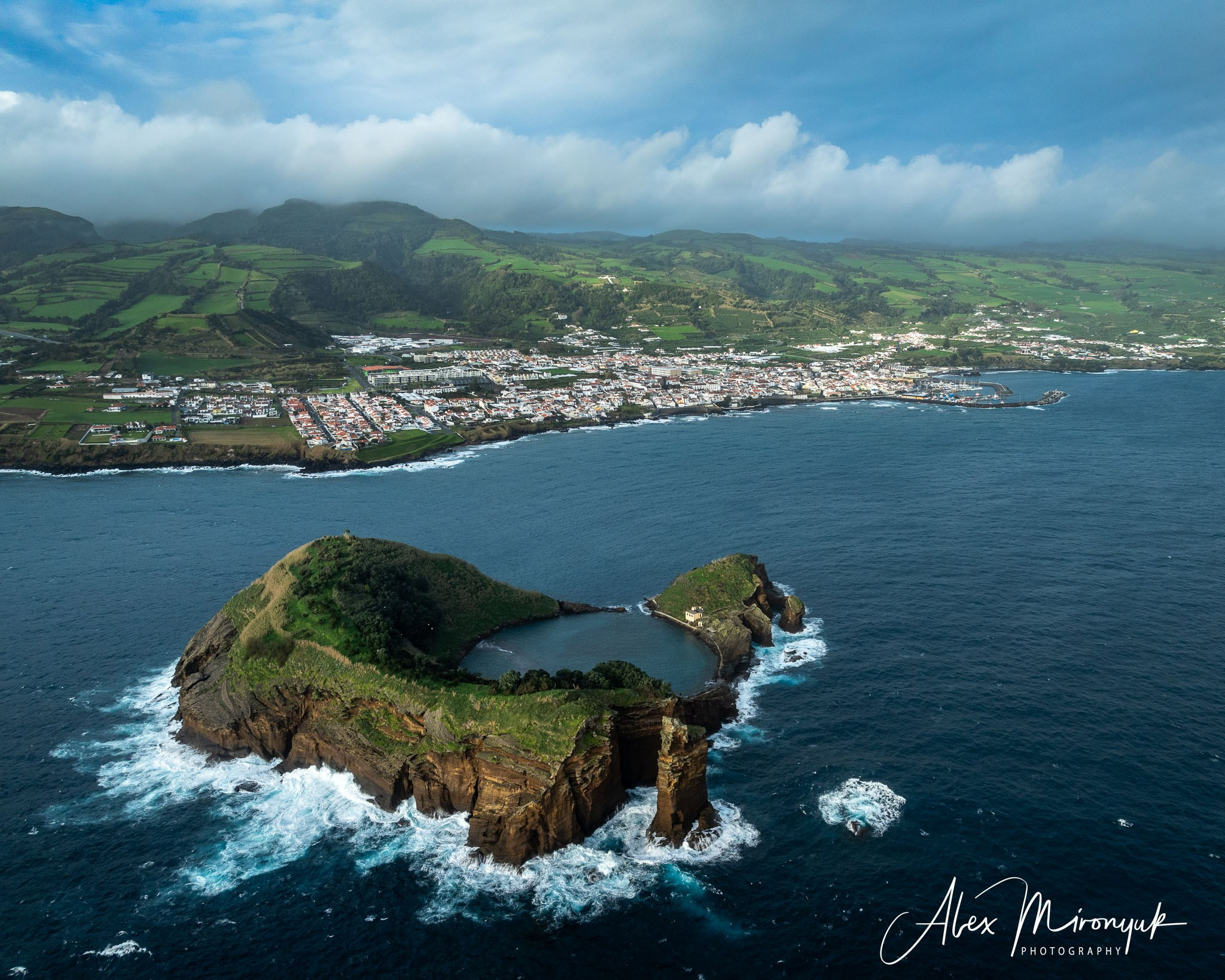 Azores And Madeira. Pet, Senior, Landscape, portrait studio, photographer in Miami and Sou