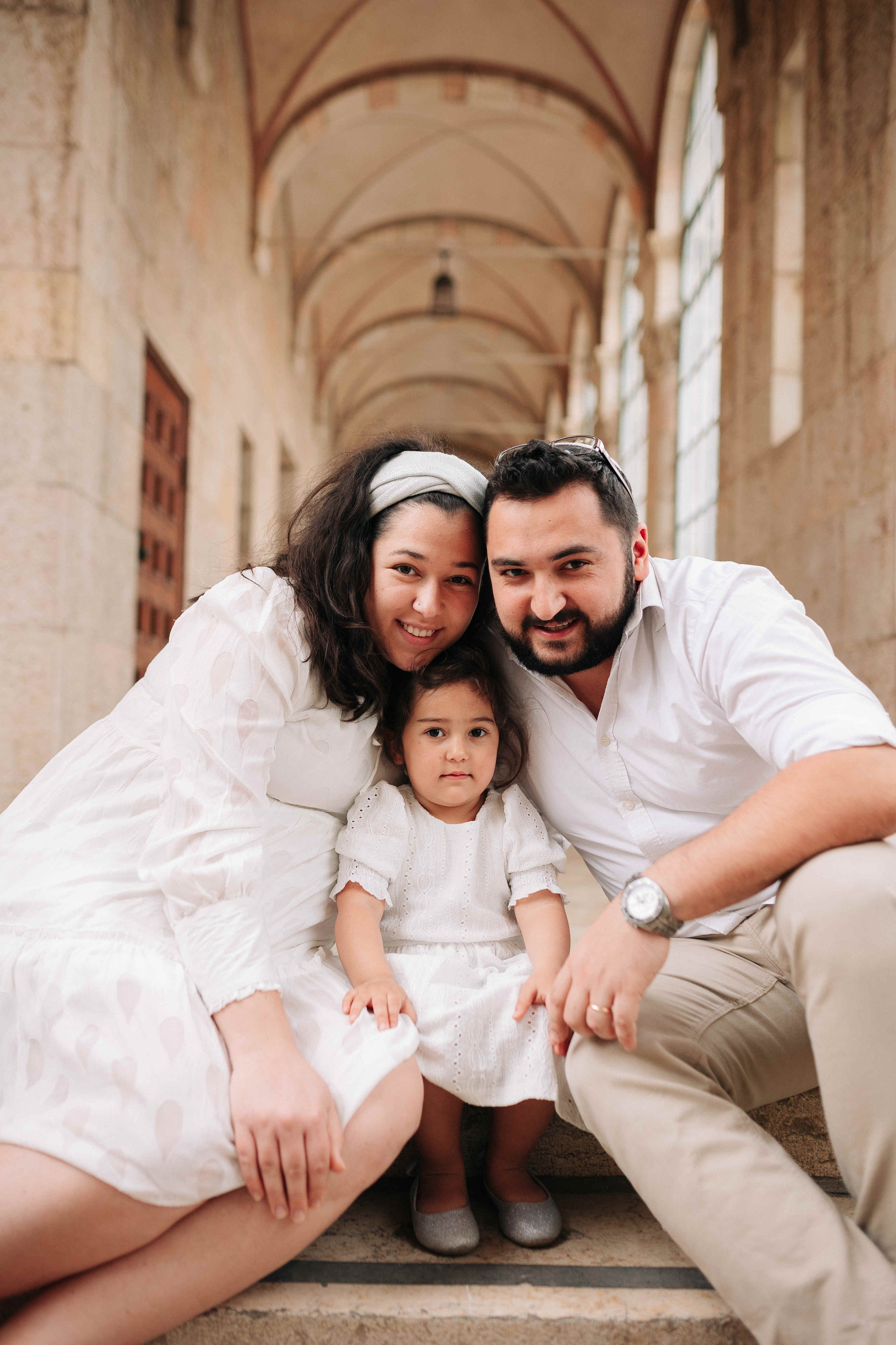 EXPECTING A BABY, JERUSALEM. PHOTOGRAPHER IN ISRAEL