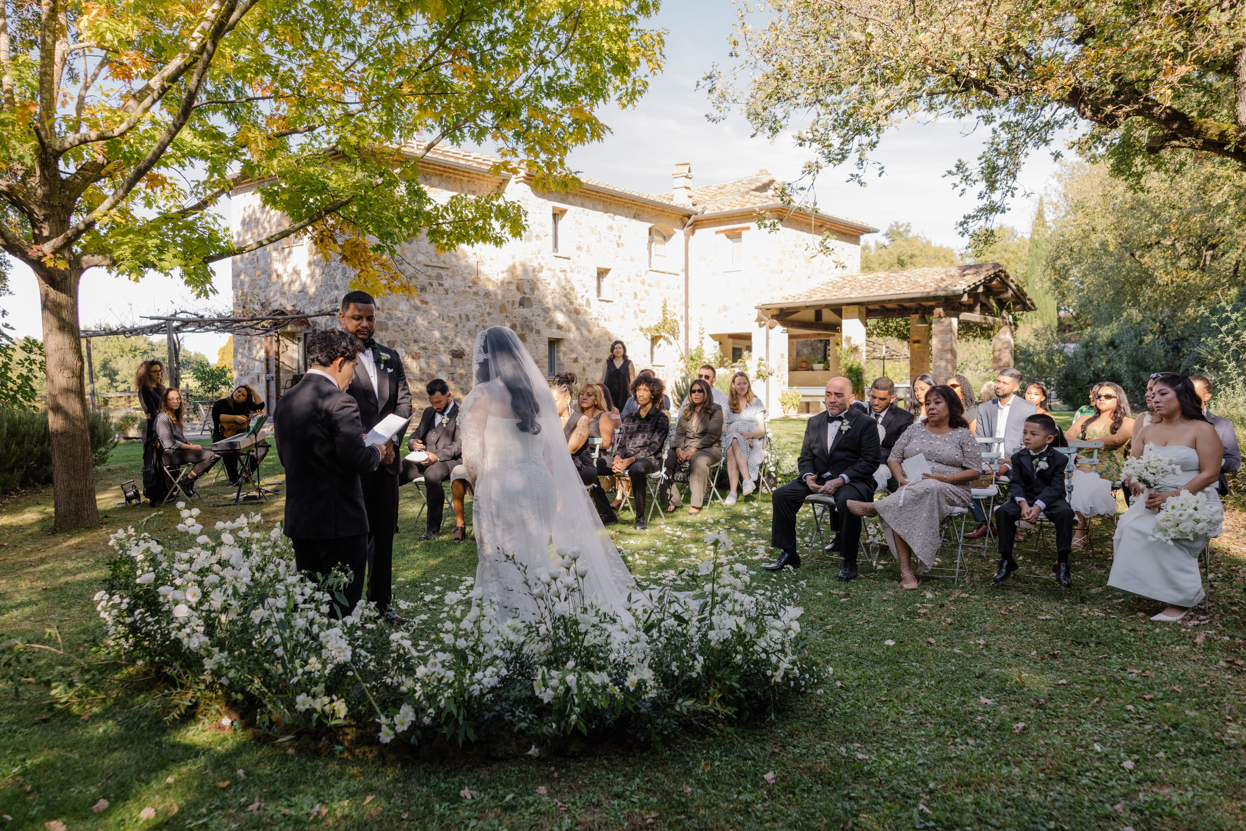 Mitcell&Melanie digital. Wedding photographer Italy