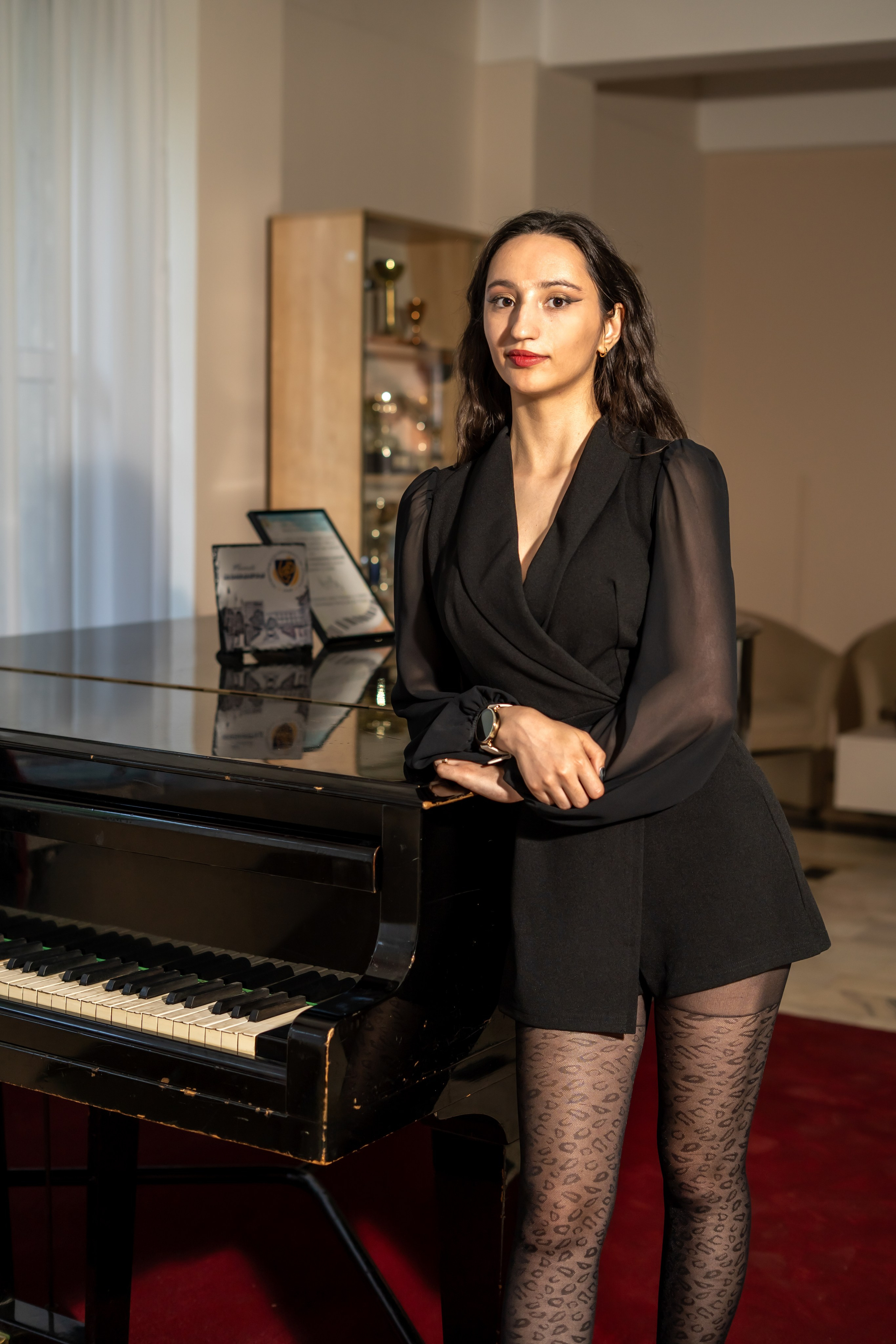 Ședință foto cu noi la Pian UPG. Mihai Alexandra Events