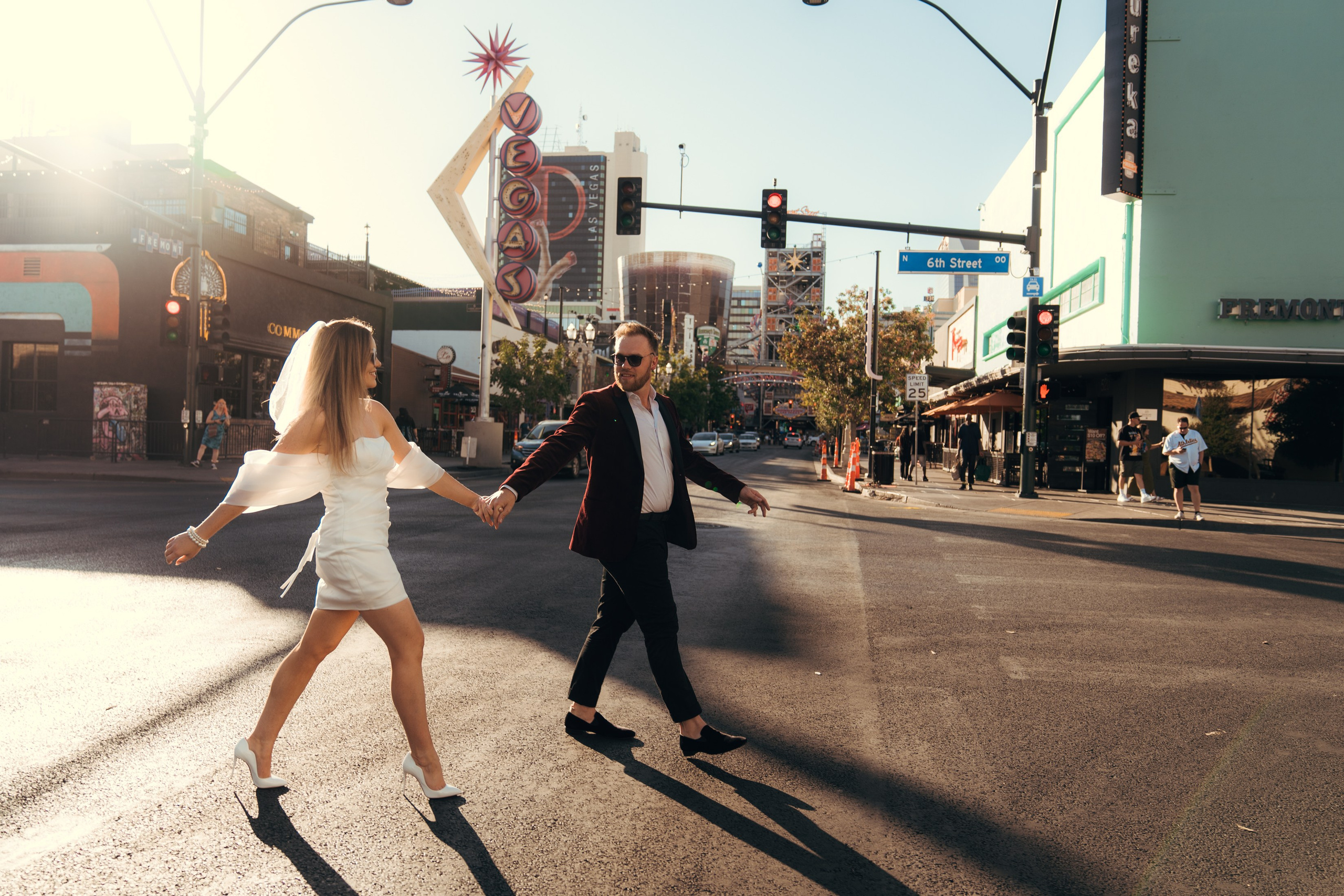 Madison&Ryan. Wedding & elopement photographer Viktoriya Kravtsov. Las Vegas