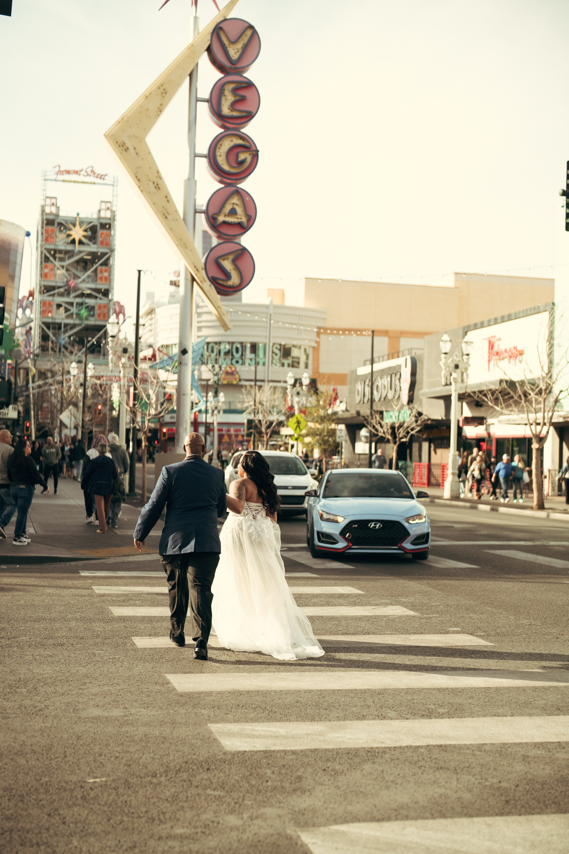 Jasmin&Keidrick. Wedding & elopement photographer Viktoriya Kravtsov. Las Vegas