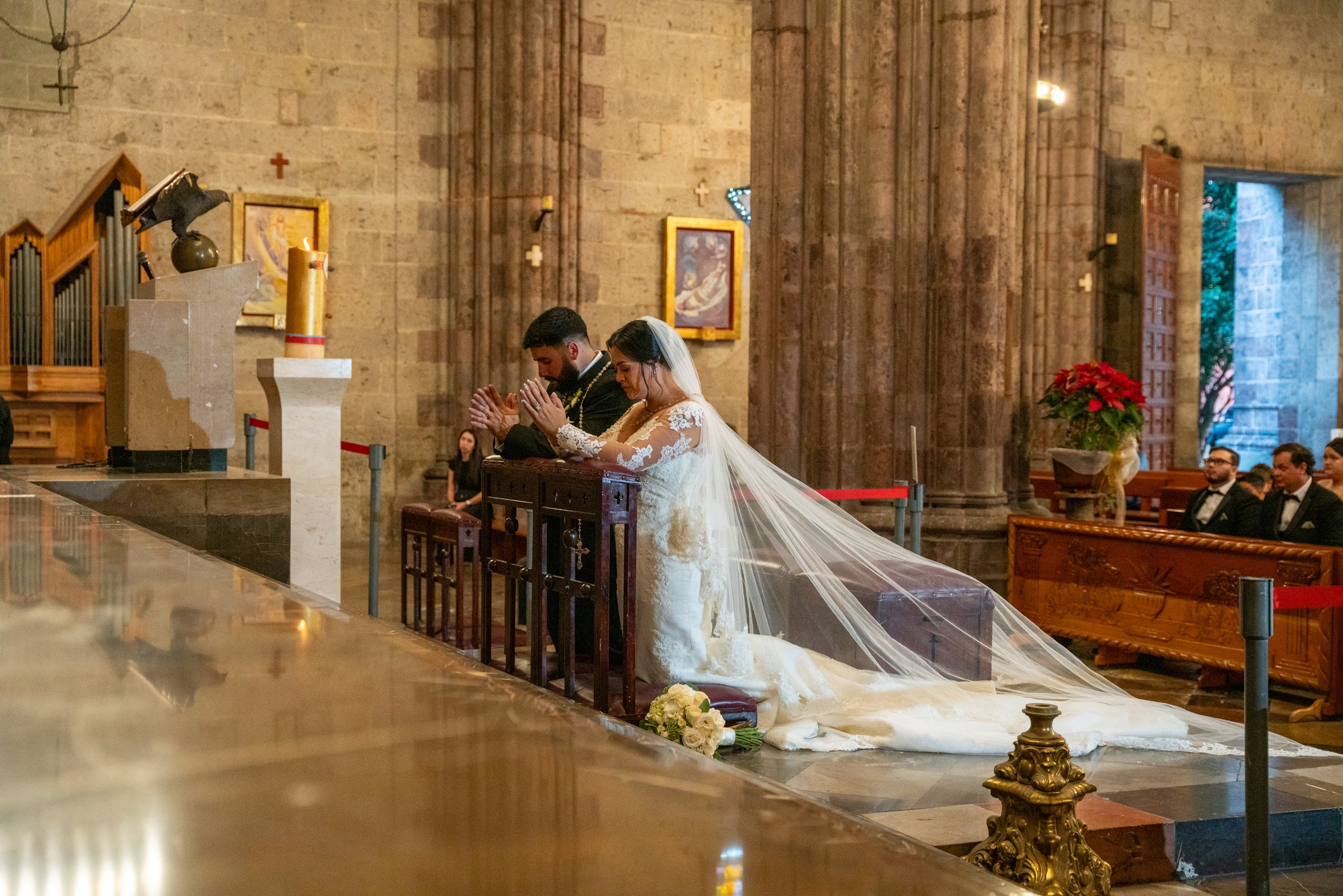 Daniel & Jannet. Elopement & Lifestyle Wedding Photographer