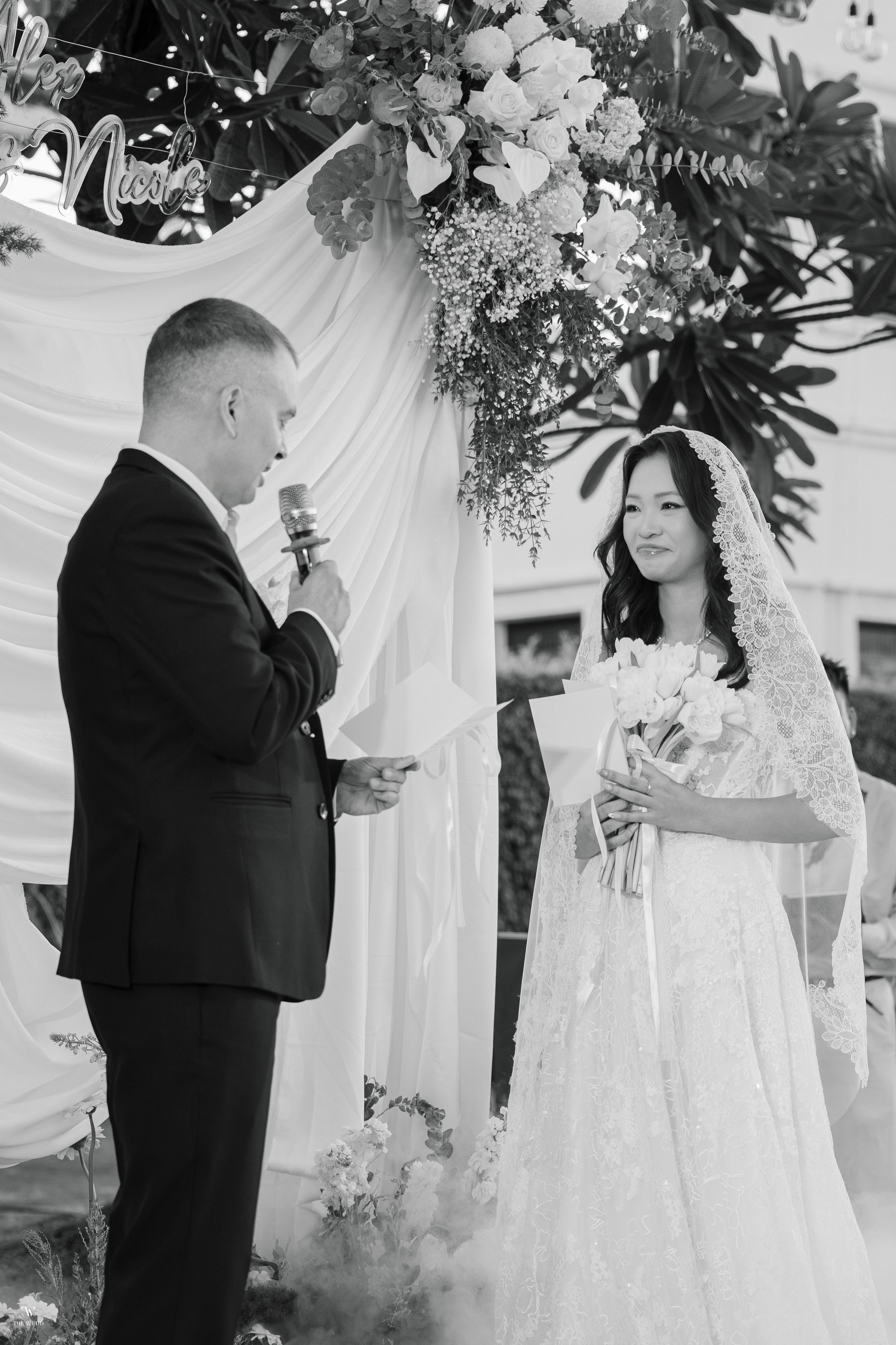 ALEX & NICOLE. WEDDING PHOTOGRAPHER IN VIETNAM