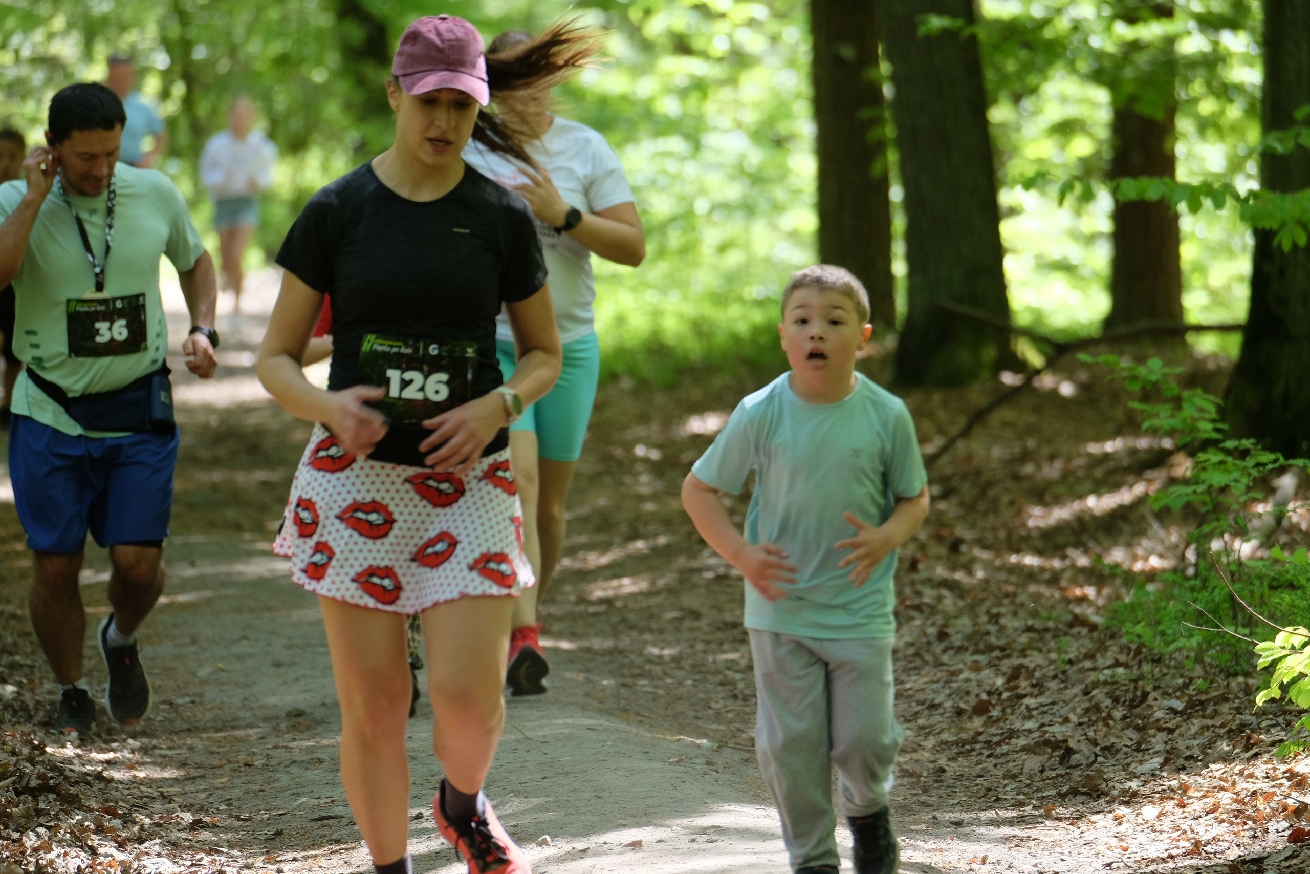 Aleksandryjska Piątka po lesie. Main