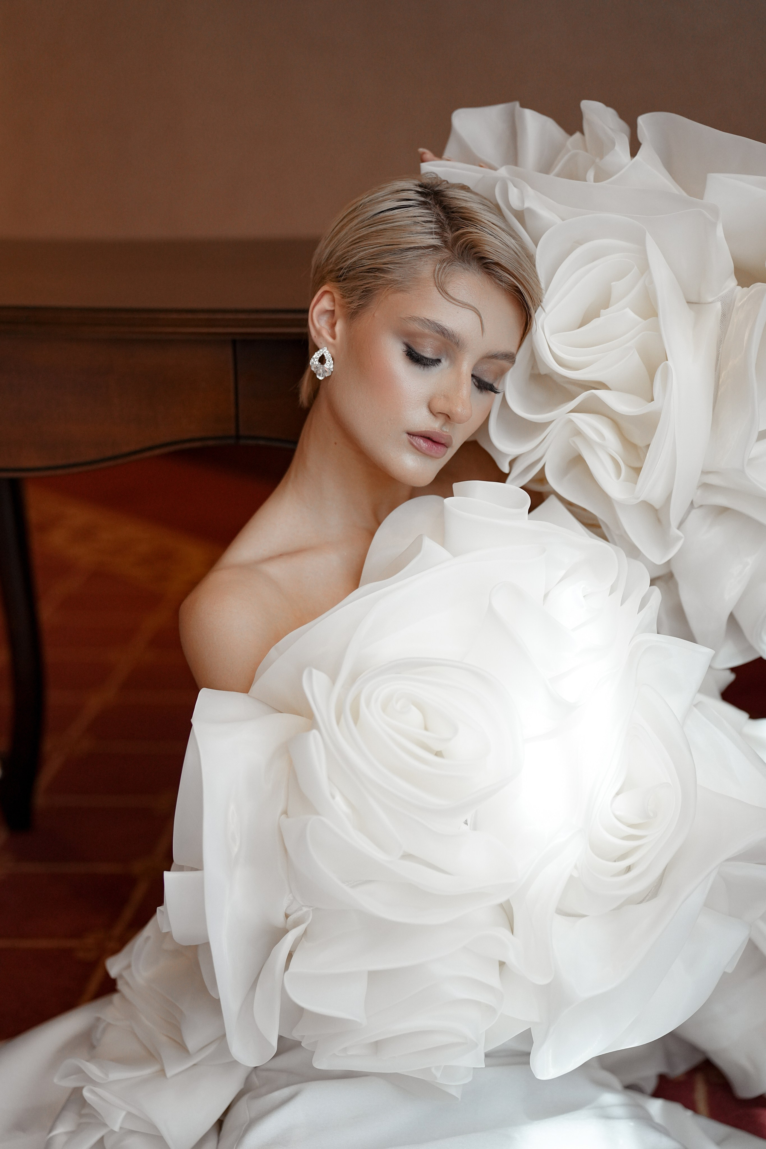 Николь Амир