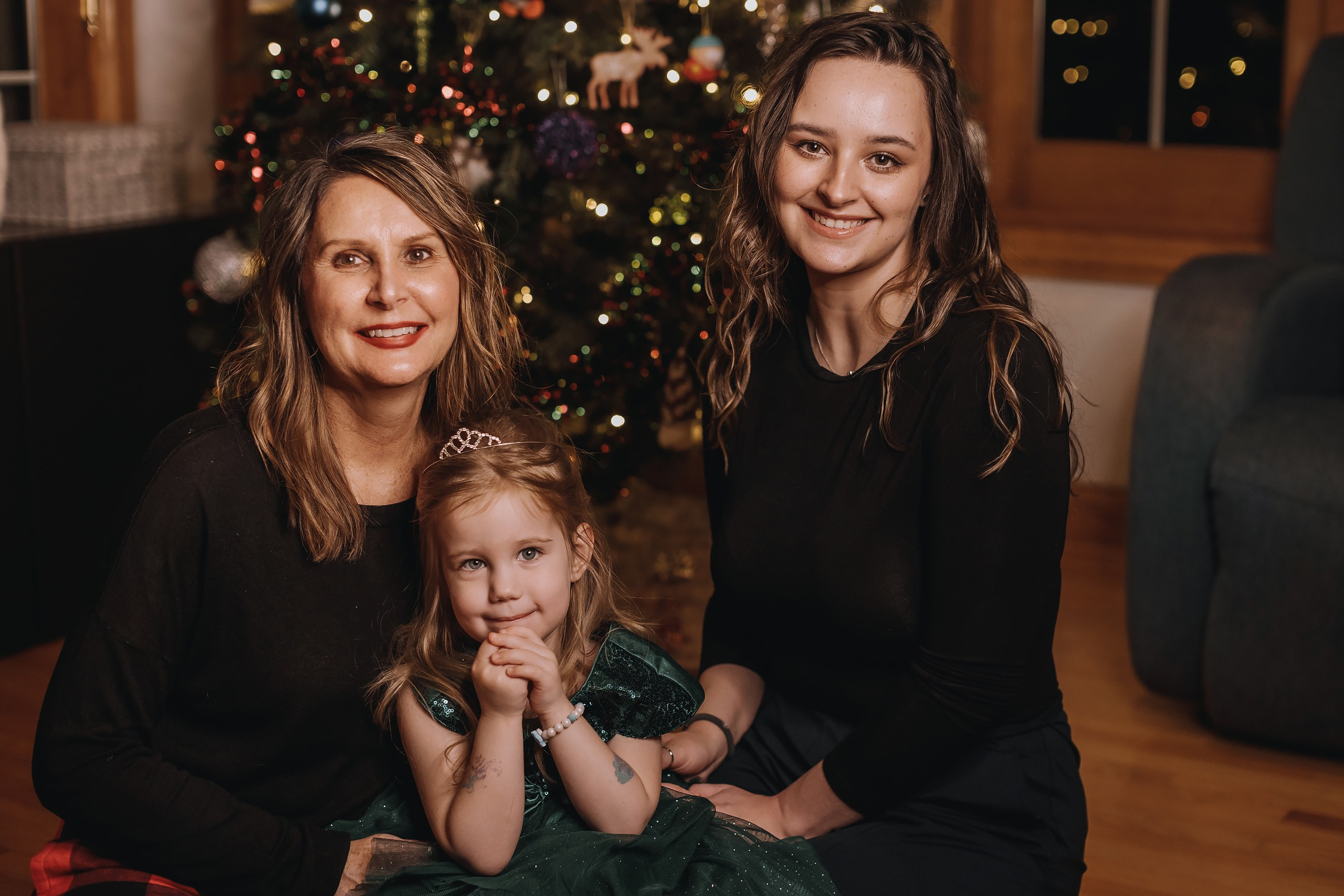 25.11.2023 Christmas Photoshoot 2. Wedding family event photographer in Chicago Nick Yushevich