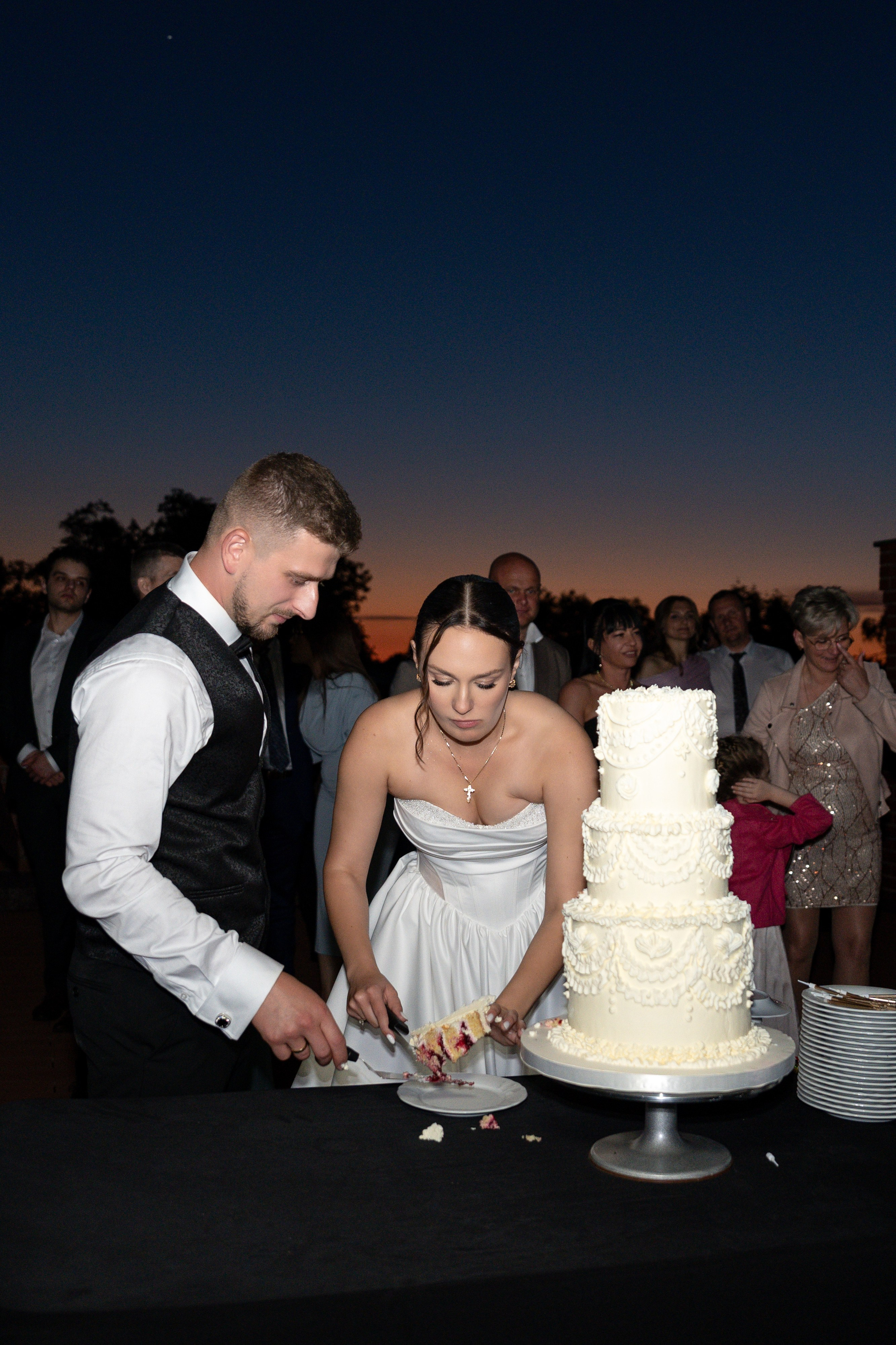 E&N: Zamek w Rzucewie. SL Wedding Photo — Editorial, Elegant & Timeless Wedding Photography in Poland and Across Europe