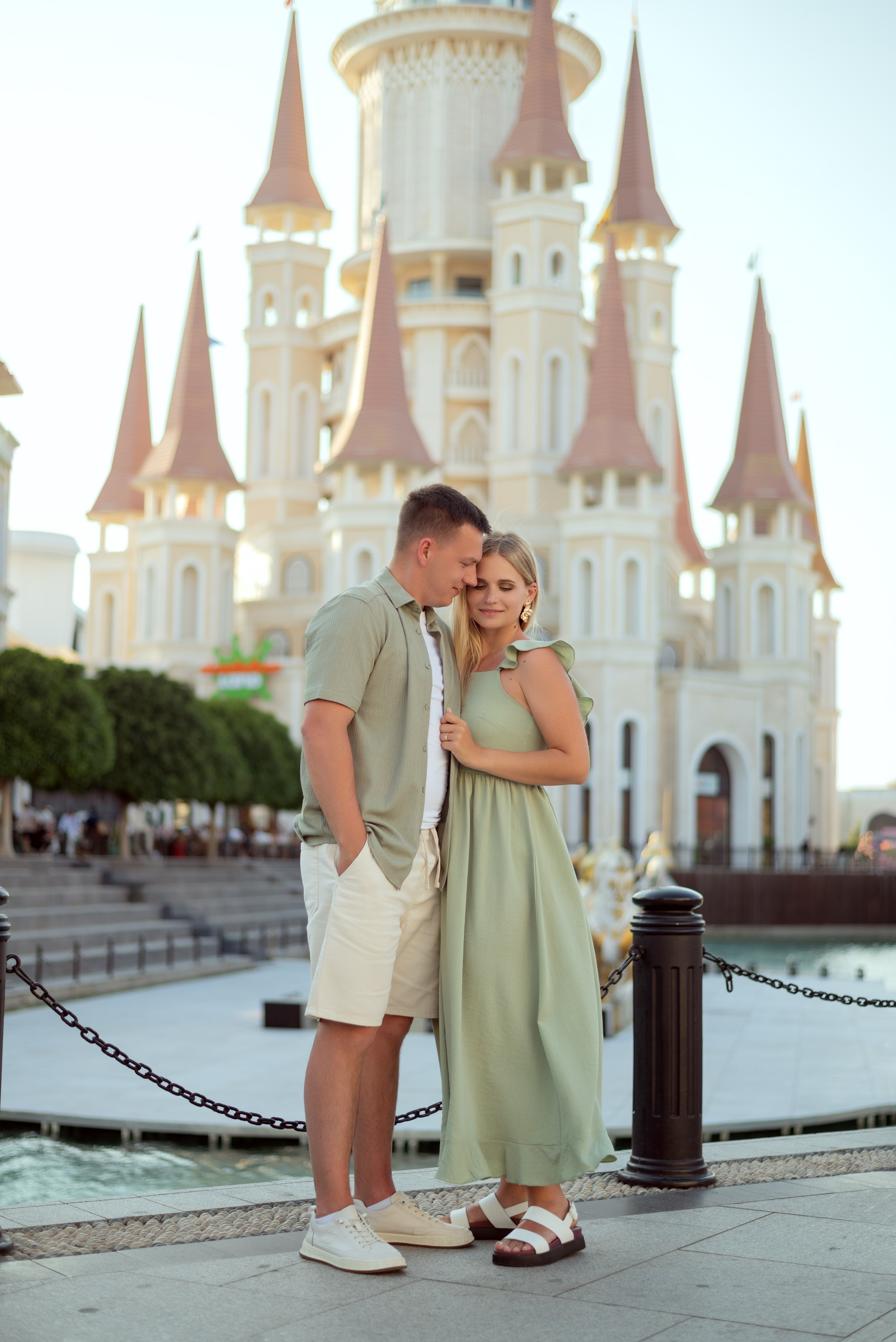 Съемка у сказочного замка в Белеке. Фотограф Анталия, Кемер, Белек, Сиде Дарья Кая