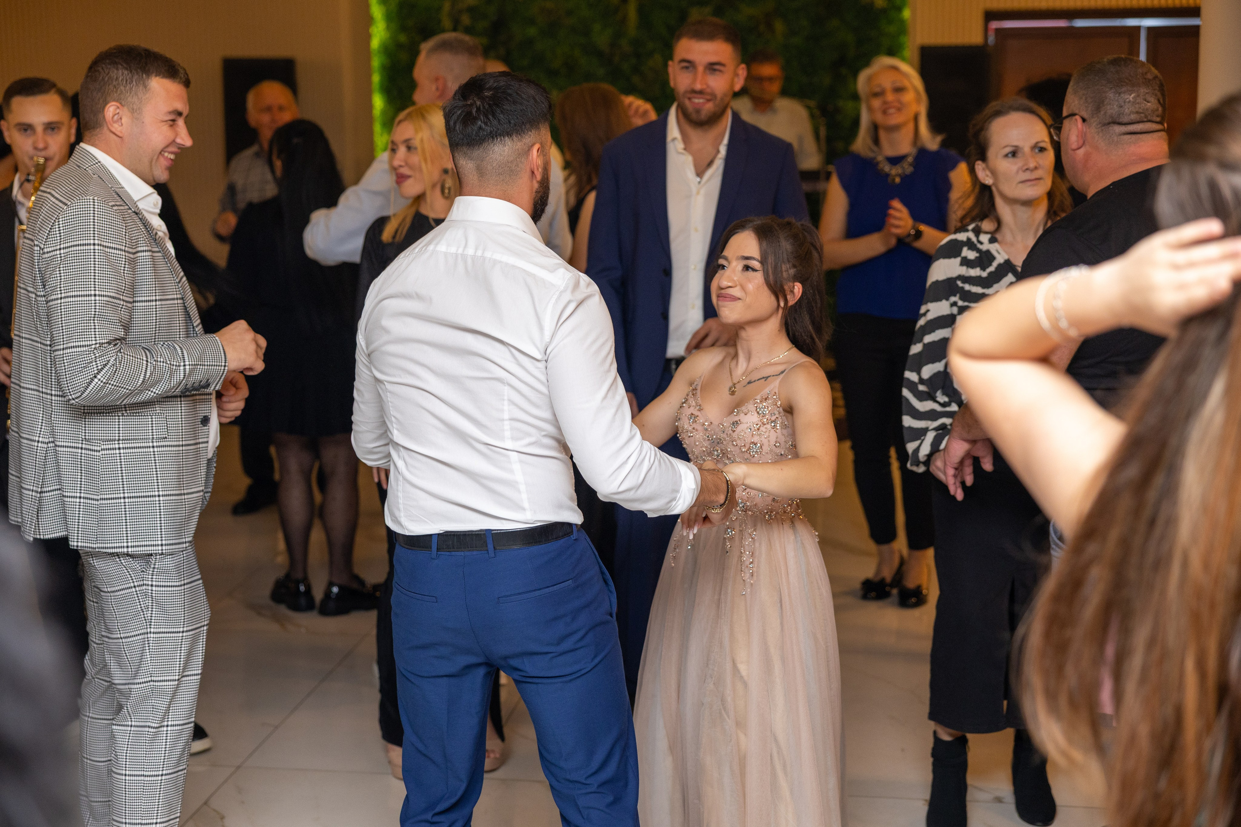 Andrei Sebastian. Moments By Gub