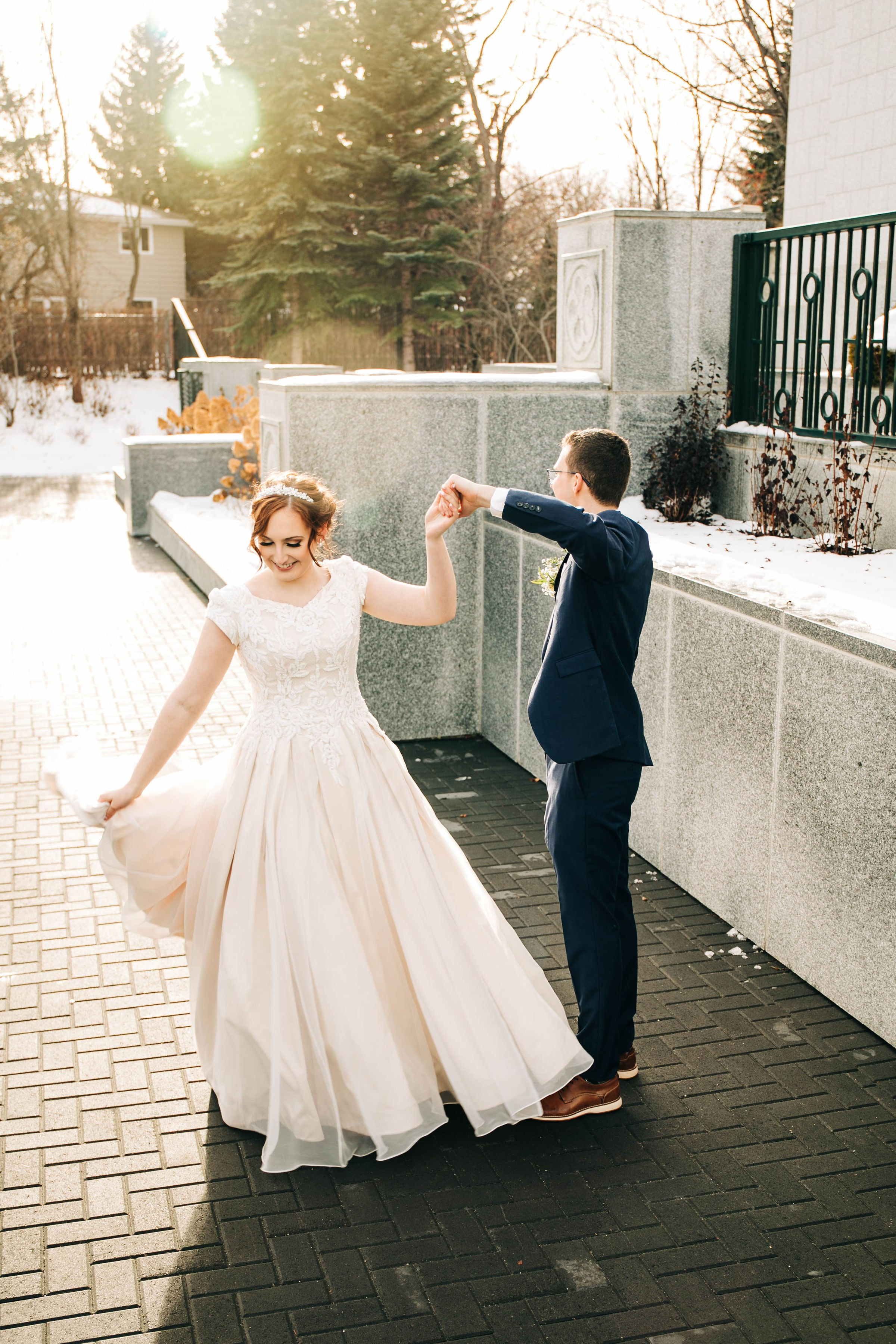 Mikayla & Thomas. Fotografía accesible en Calgary