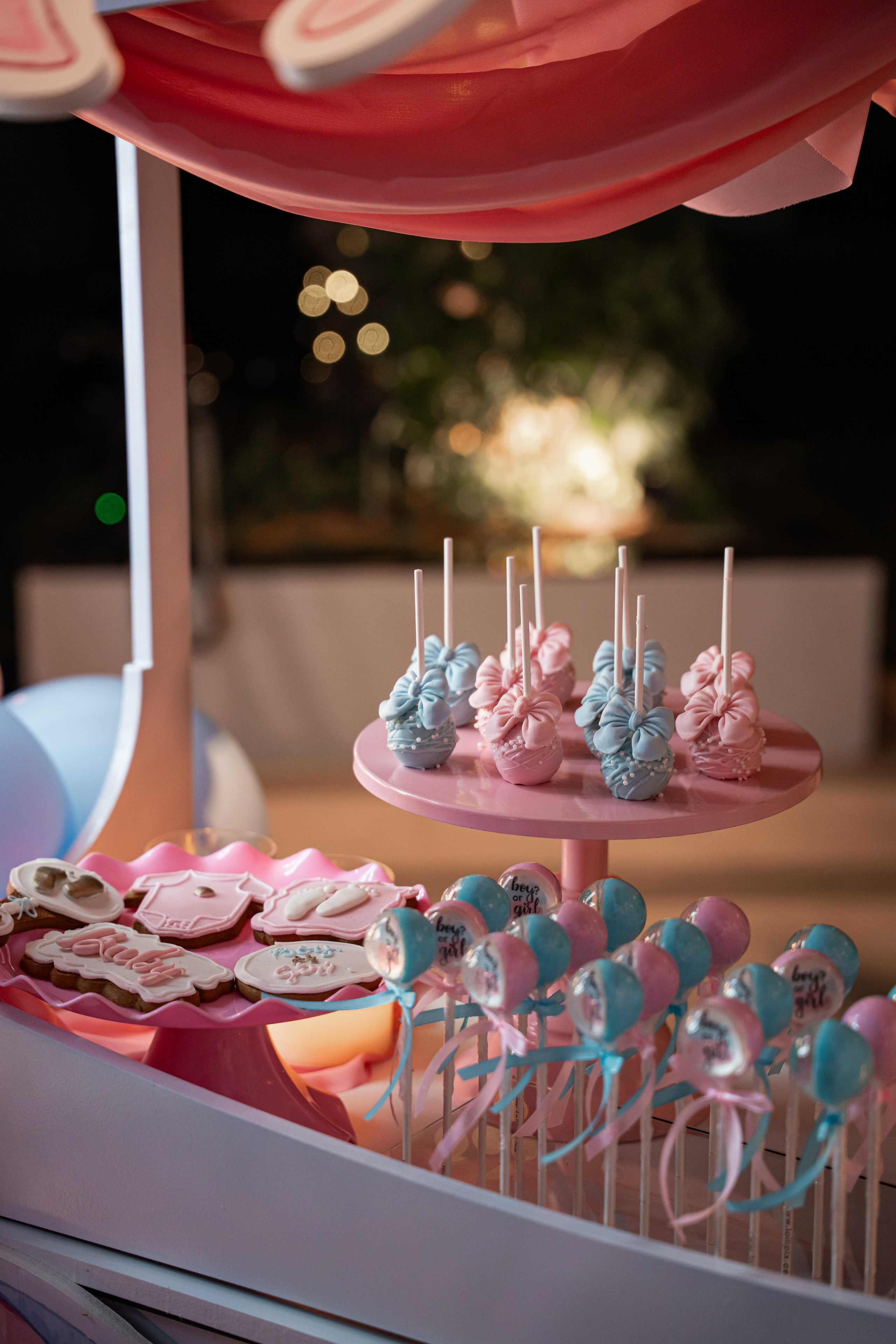 EVENT. Photo and video production. Editing & retouching services. Training