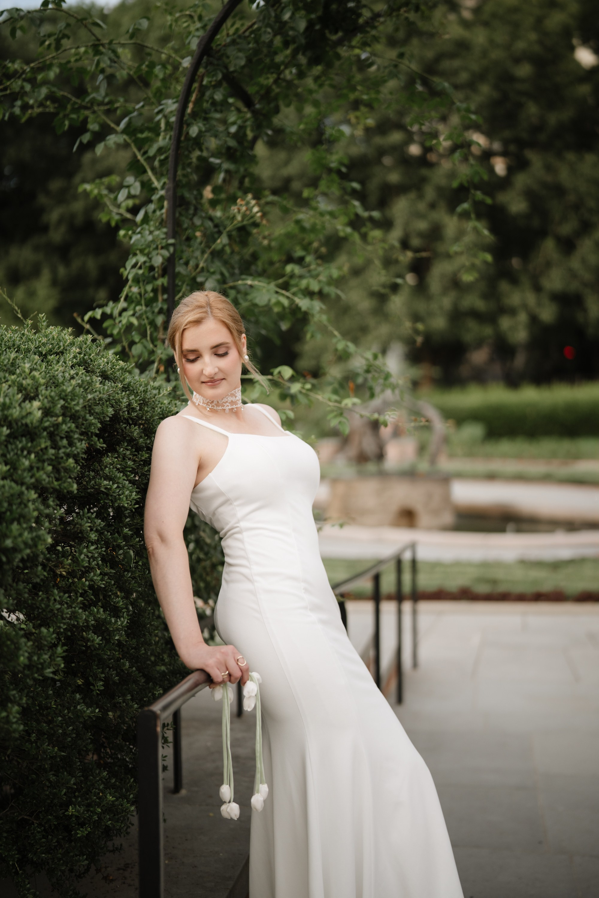 Natalie as a Runaway bride. Portrait and wedding photographer in New York