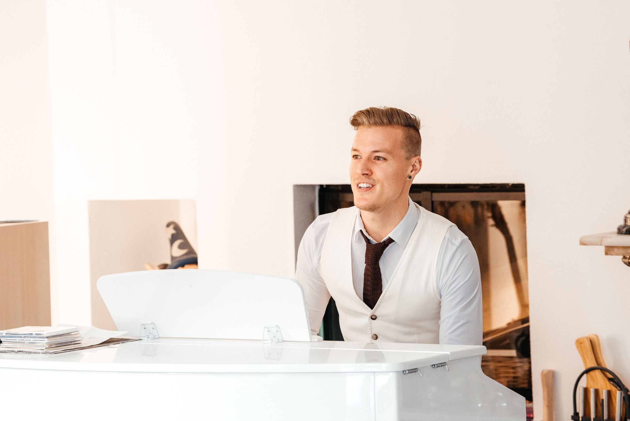 KAIANE & BENJAMIN Meilen, Switzerland. I am Elena Altendorfer. Wedding photographer in Zurich and Switzerland