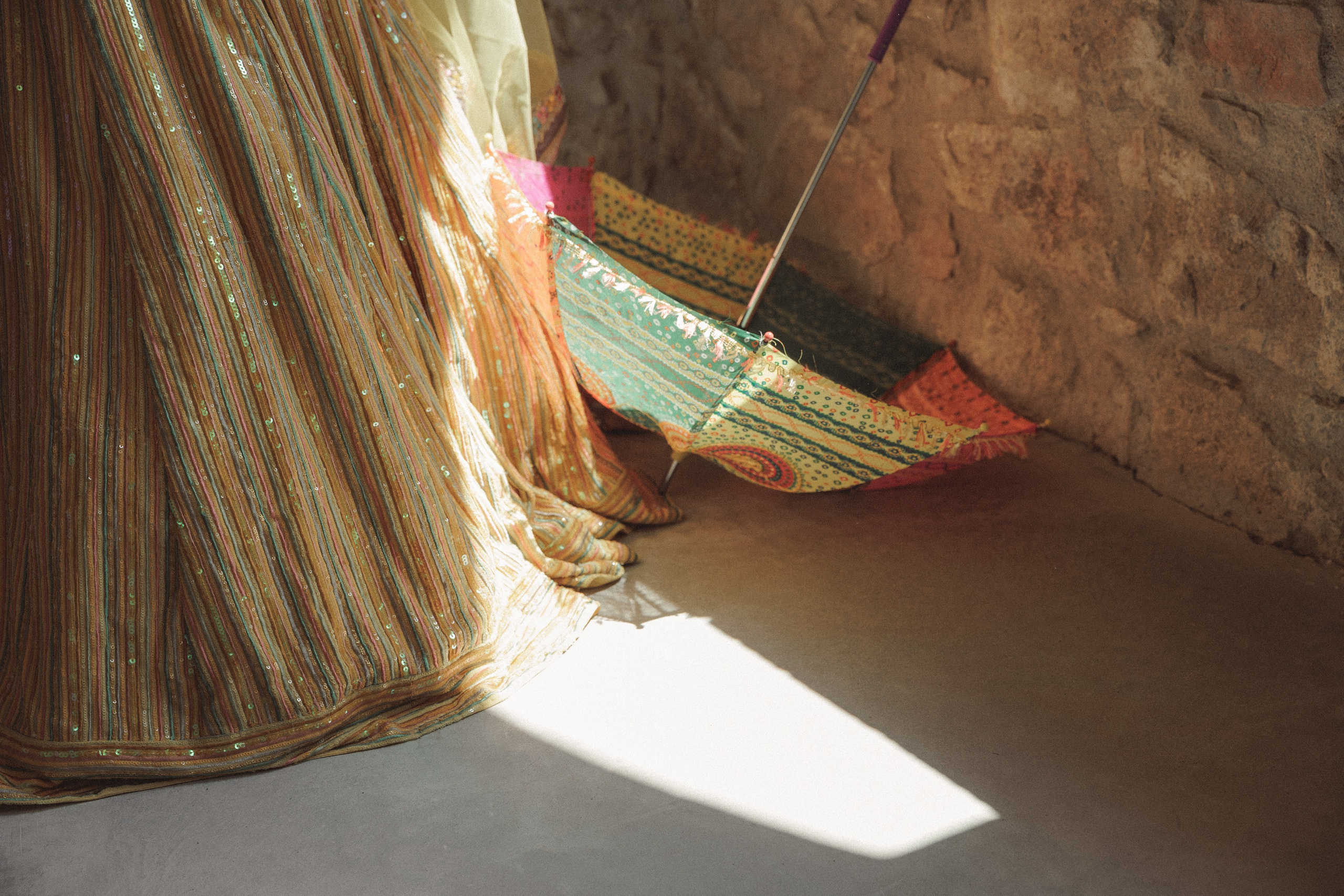 Patrik & Naomi. Monestir Sant Salvi. Paola wedding photographer / videographer in Barcelona