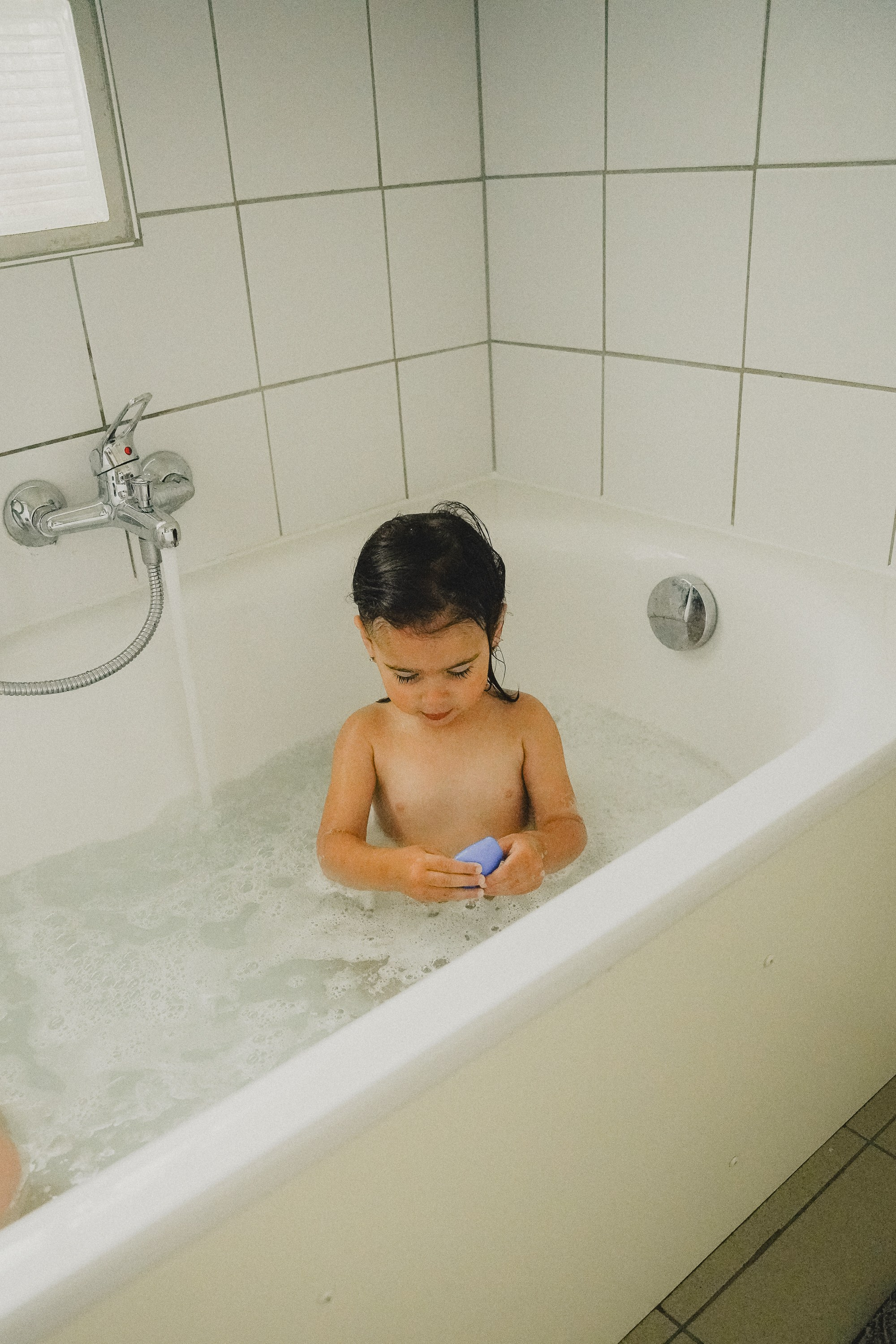 RITRATTO | LIFESTYLE | REPORTAGE. Svitlana Miahka fotografa a Genova