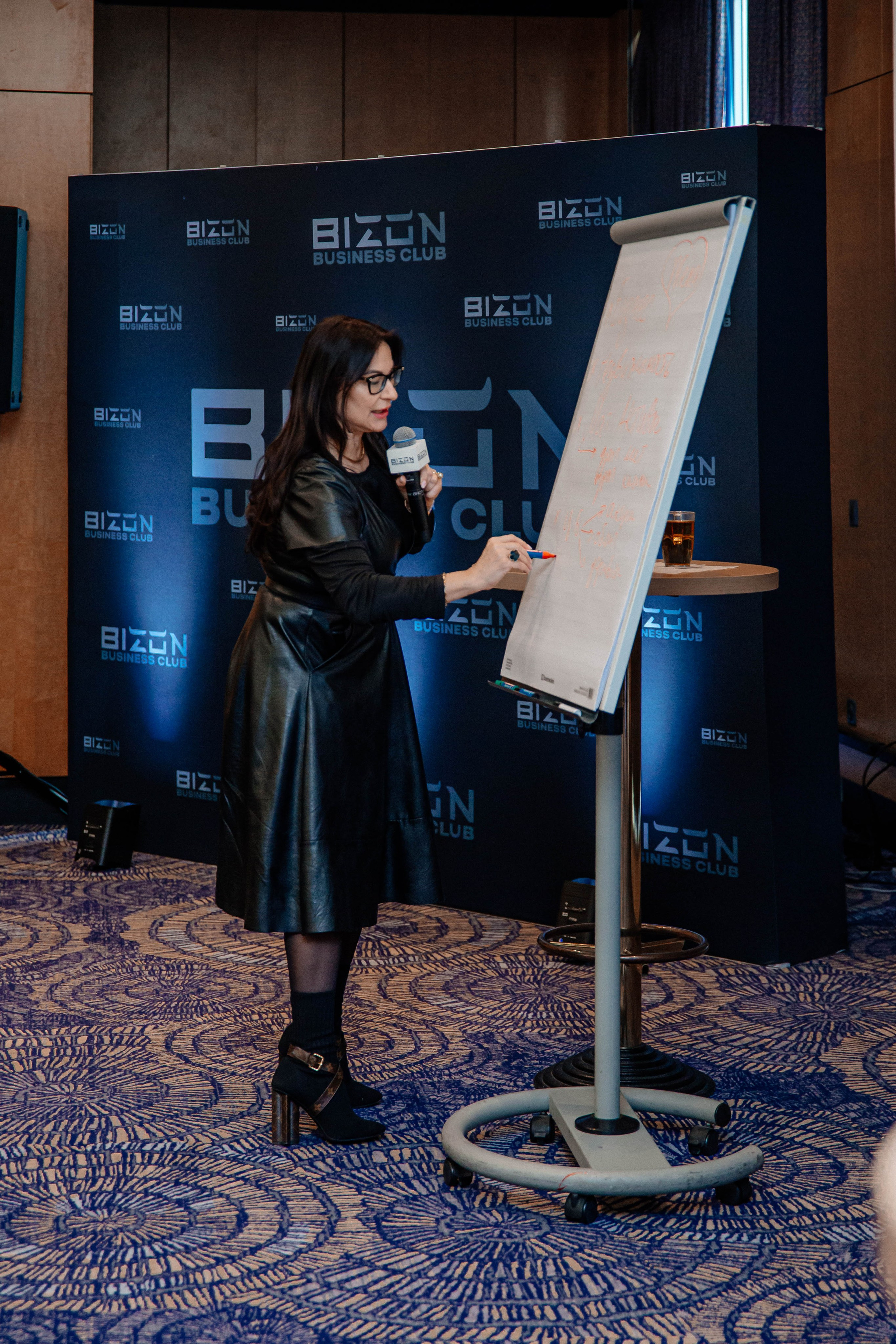 Club Bizon. Portrait family photographer in Berlin Elena Zakh