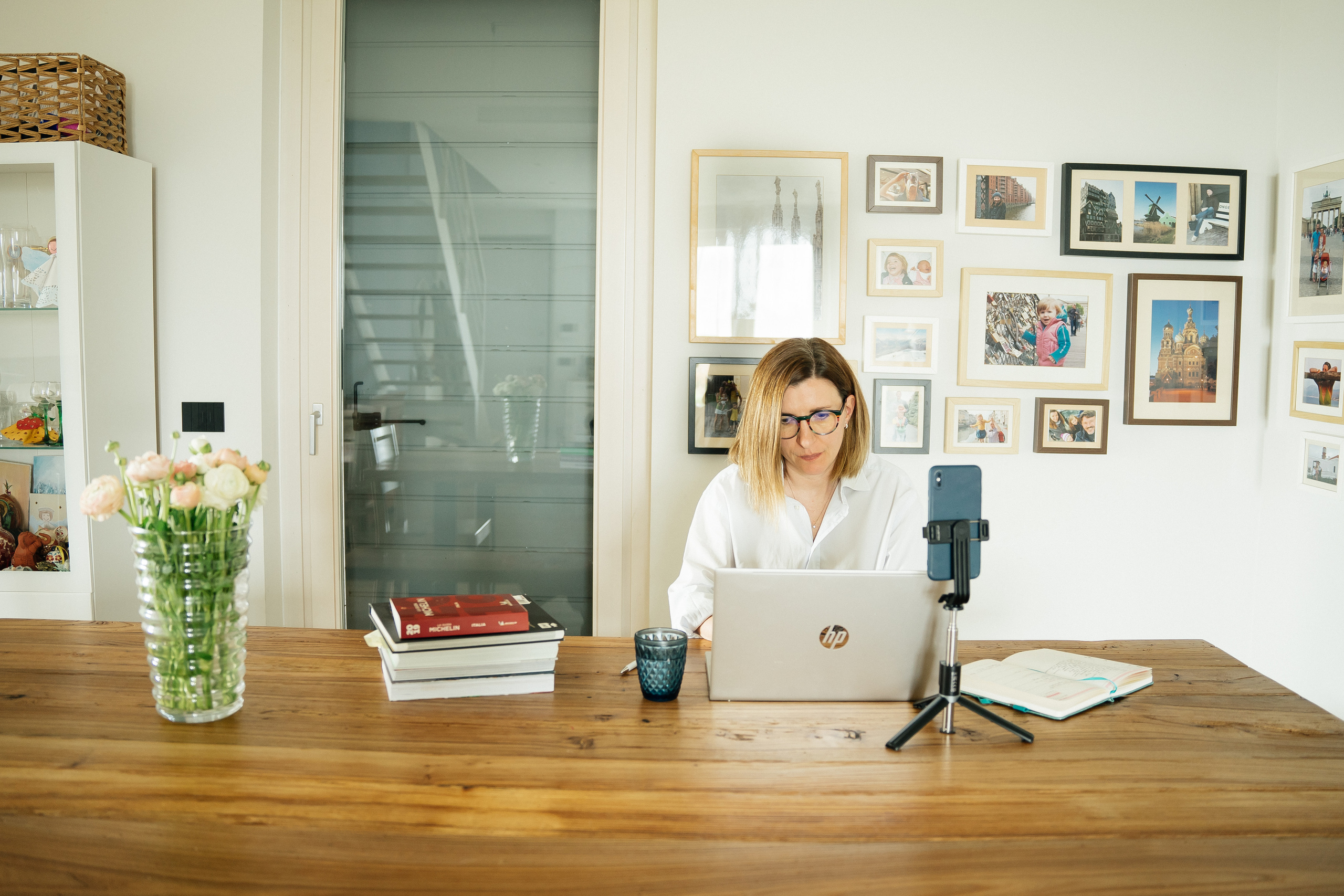 SHOOTING FOR BLOGER. PHOTOGRAPHER IN ITALY