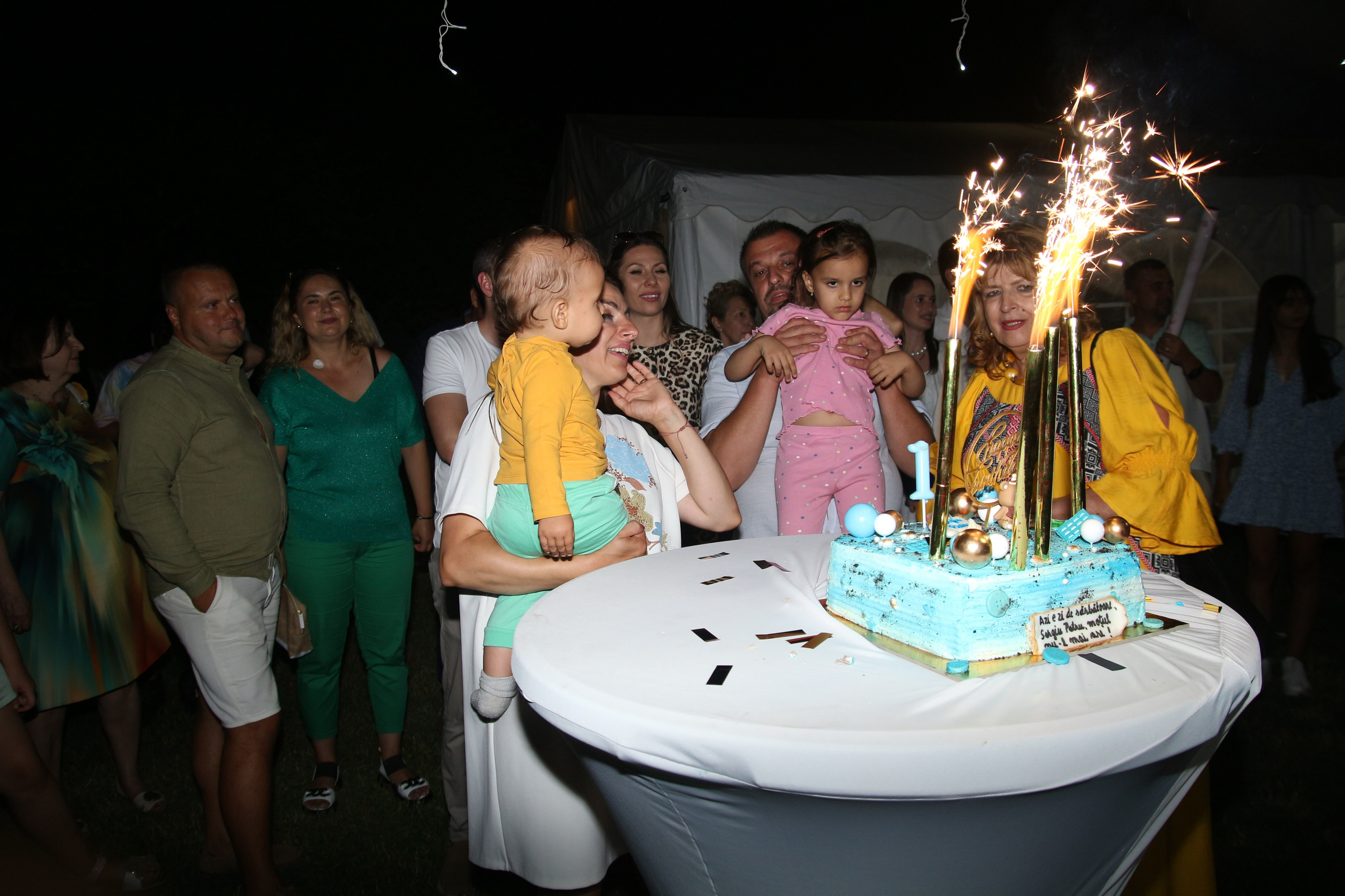 BYZO MEDIA. PETRU BYZO - family and children photographer in ROMANIA