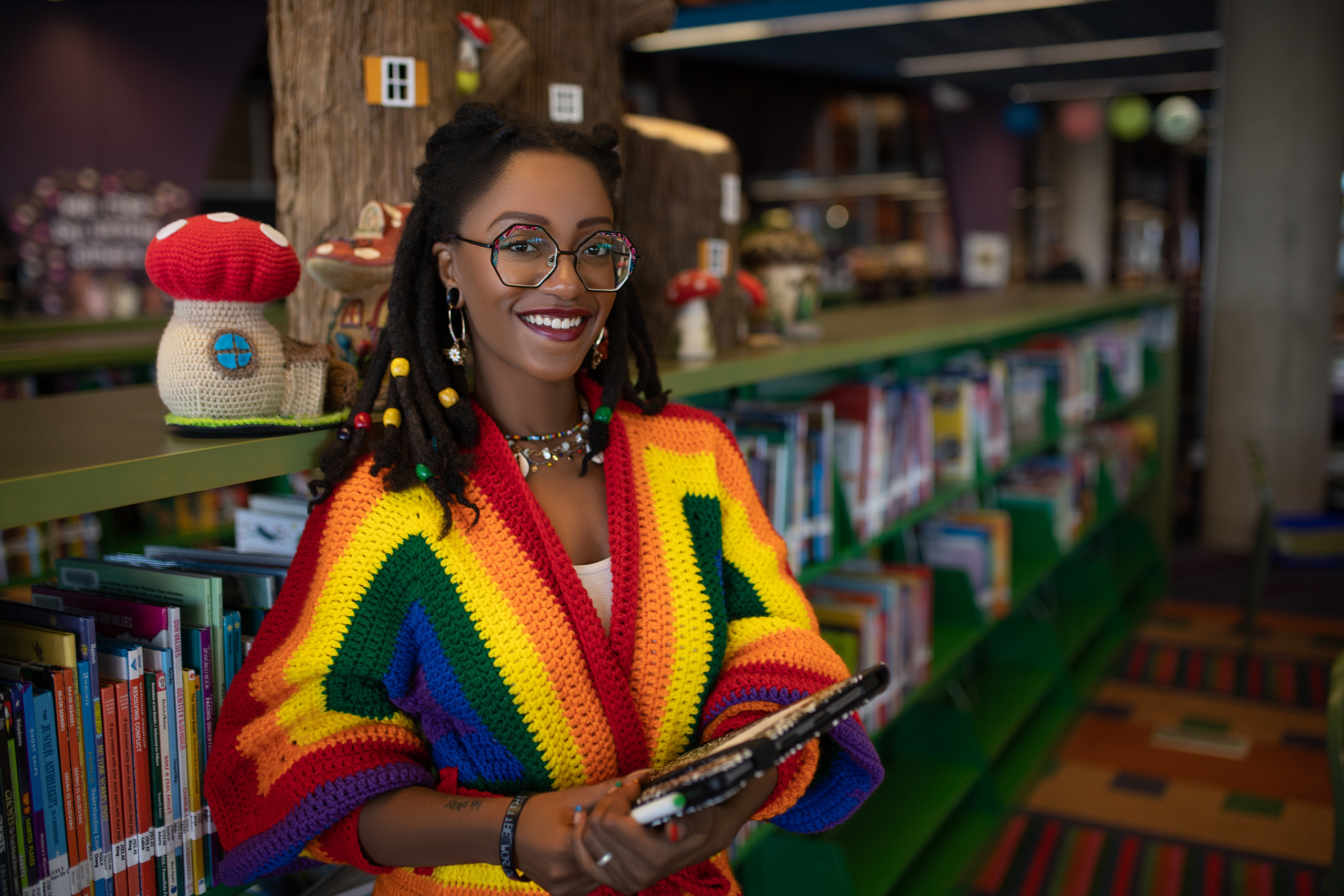 Breanna photoshoot in a library. Oxana Photographer in Charlotte, NC