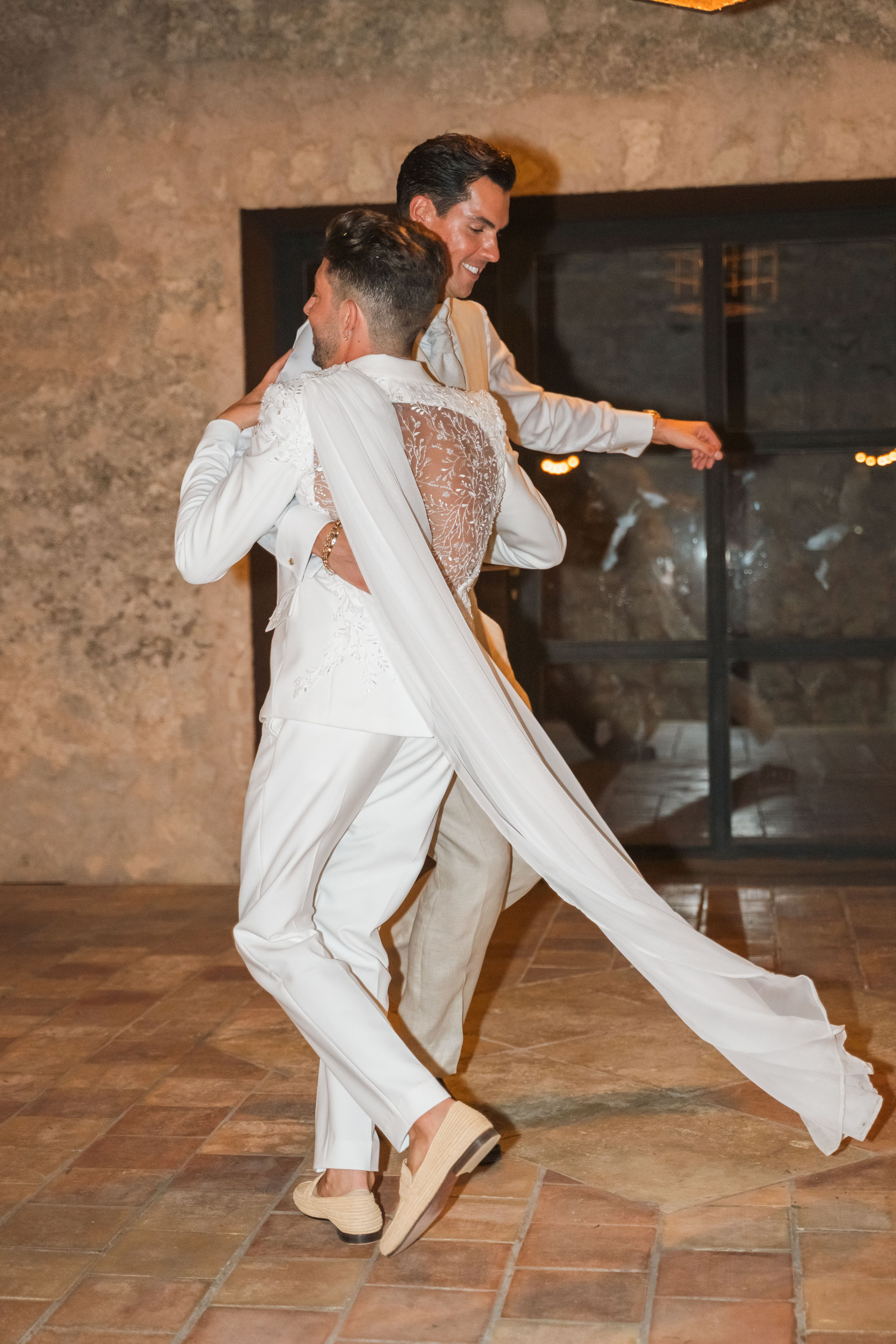Artur&Mikel. Mallorca Weddings & Family – Natural & Emotional Photography