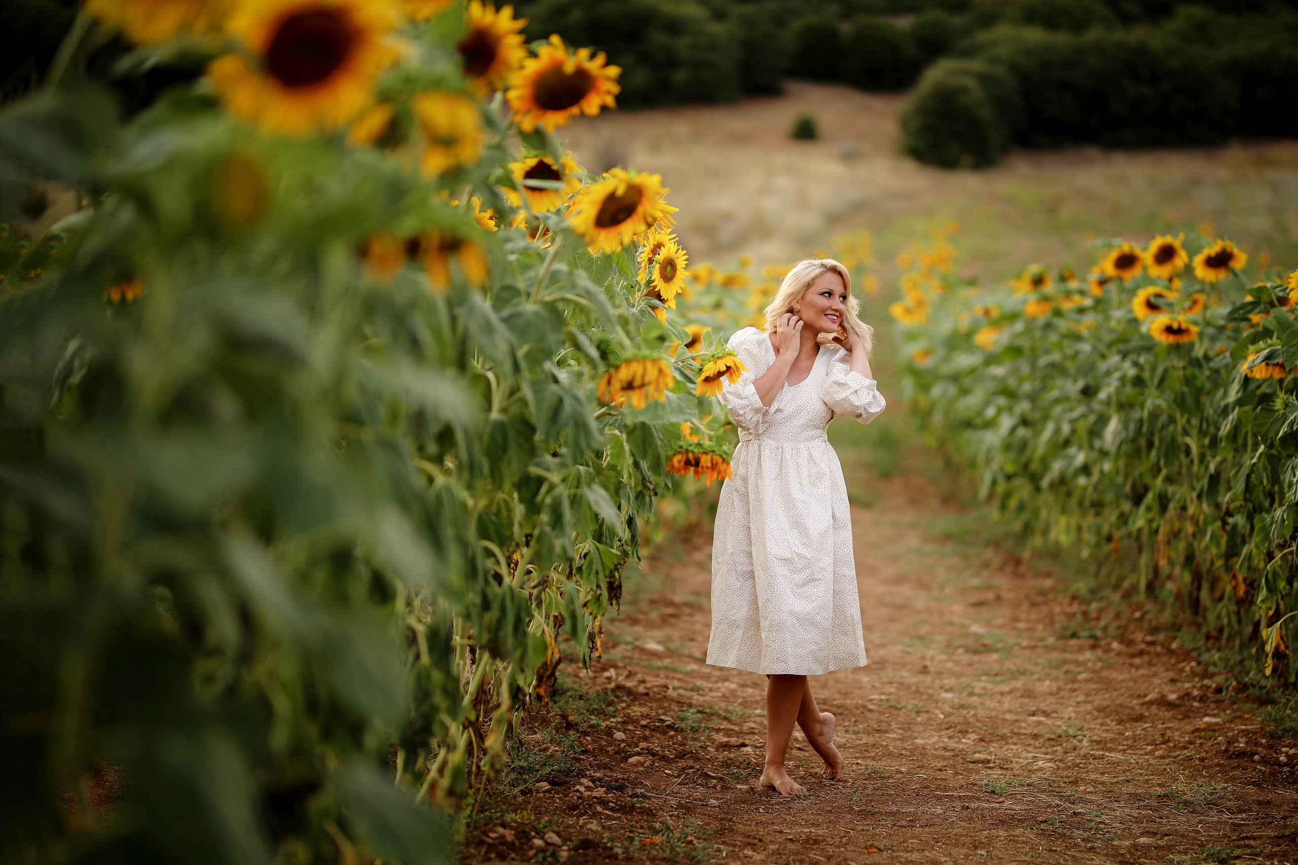 Фотосессия на поле подсолнухов в Турции. Фотограф в Турции, Анталии, Кемере, Белеке, Сиде, Каше, Калкане, Фетхие