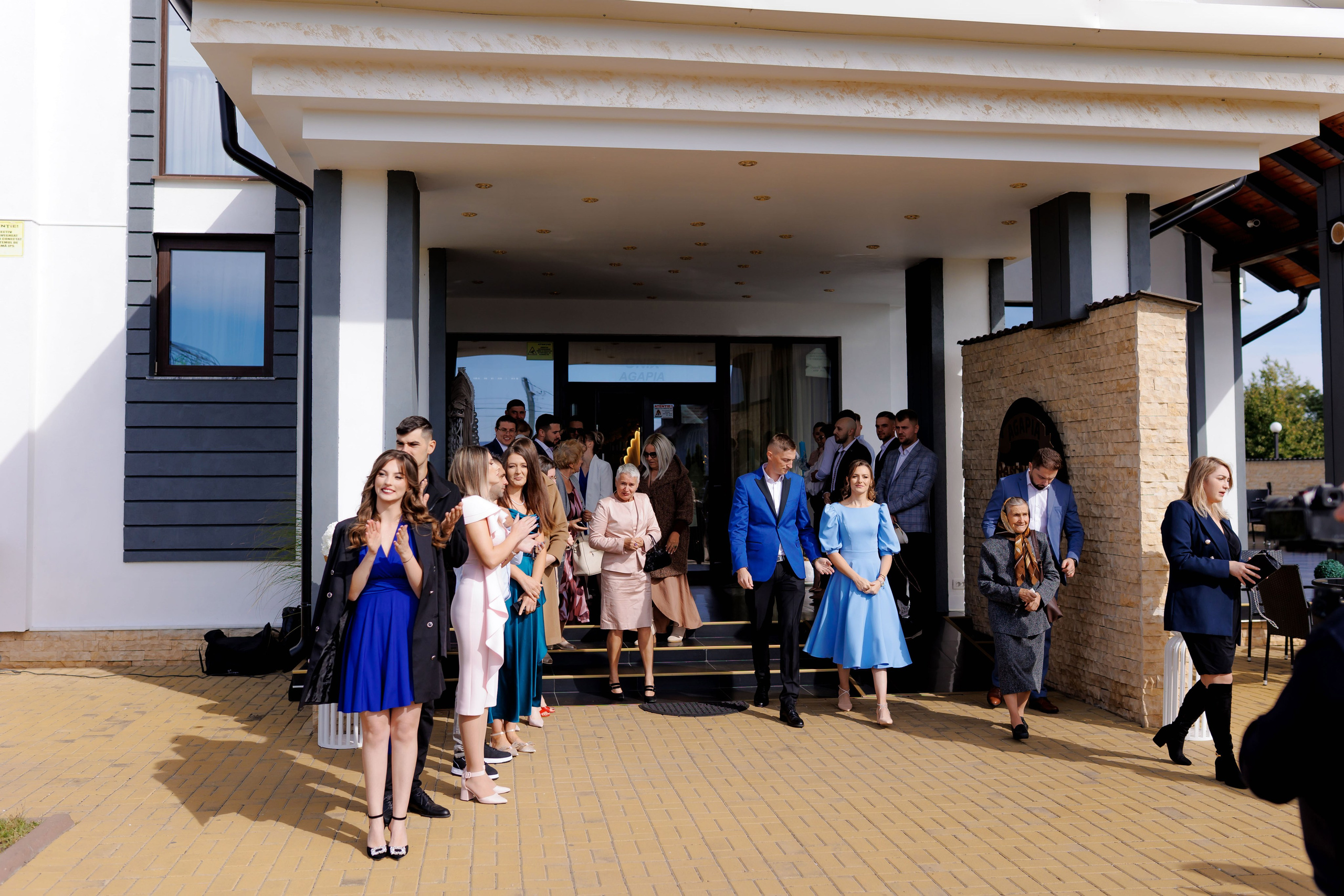Loredana & Emilian – Ziua Nunții | Videografie - fotografie Botez Suceava, Iași, Botoșani. Servicii foto-video profesionale, pentru momente de neuitat