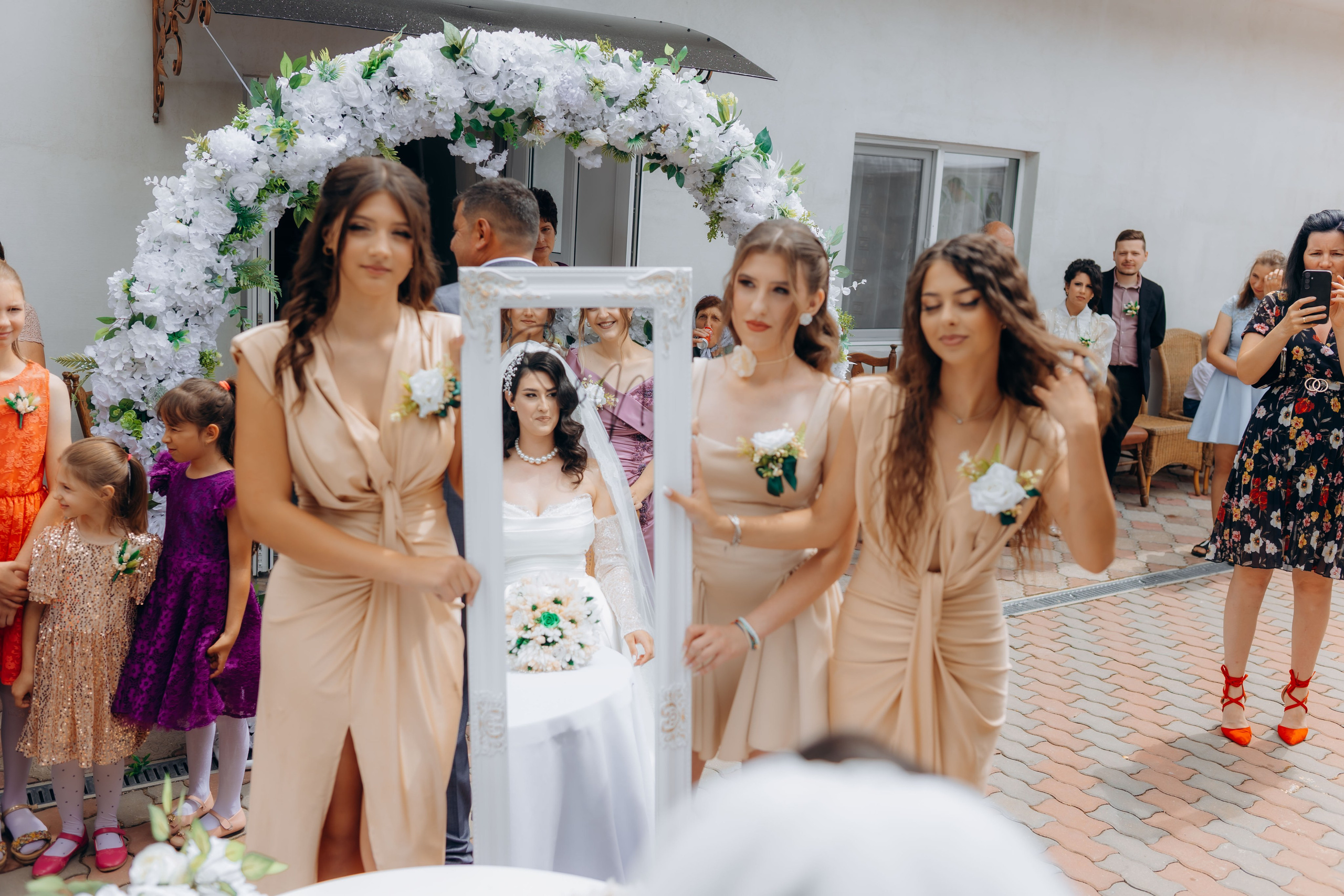 Nunta Nicoleta & Răzvan | Fotografie & Videografie Profesională. Servicii foto-video profesionale, pentru momente de neuitat