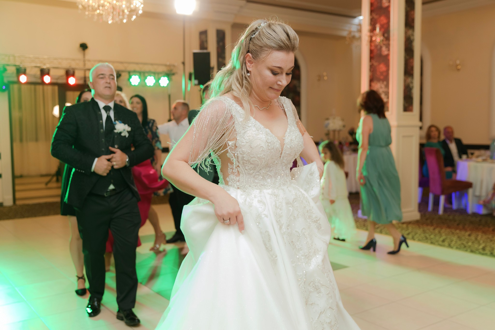 Mihai & Oana. Servicii foto-video profesionale, pentru momente de neuitat