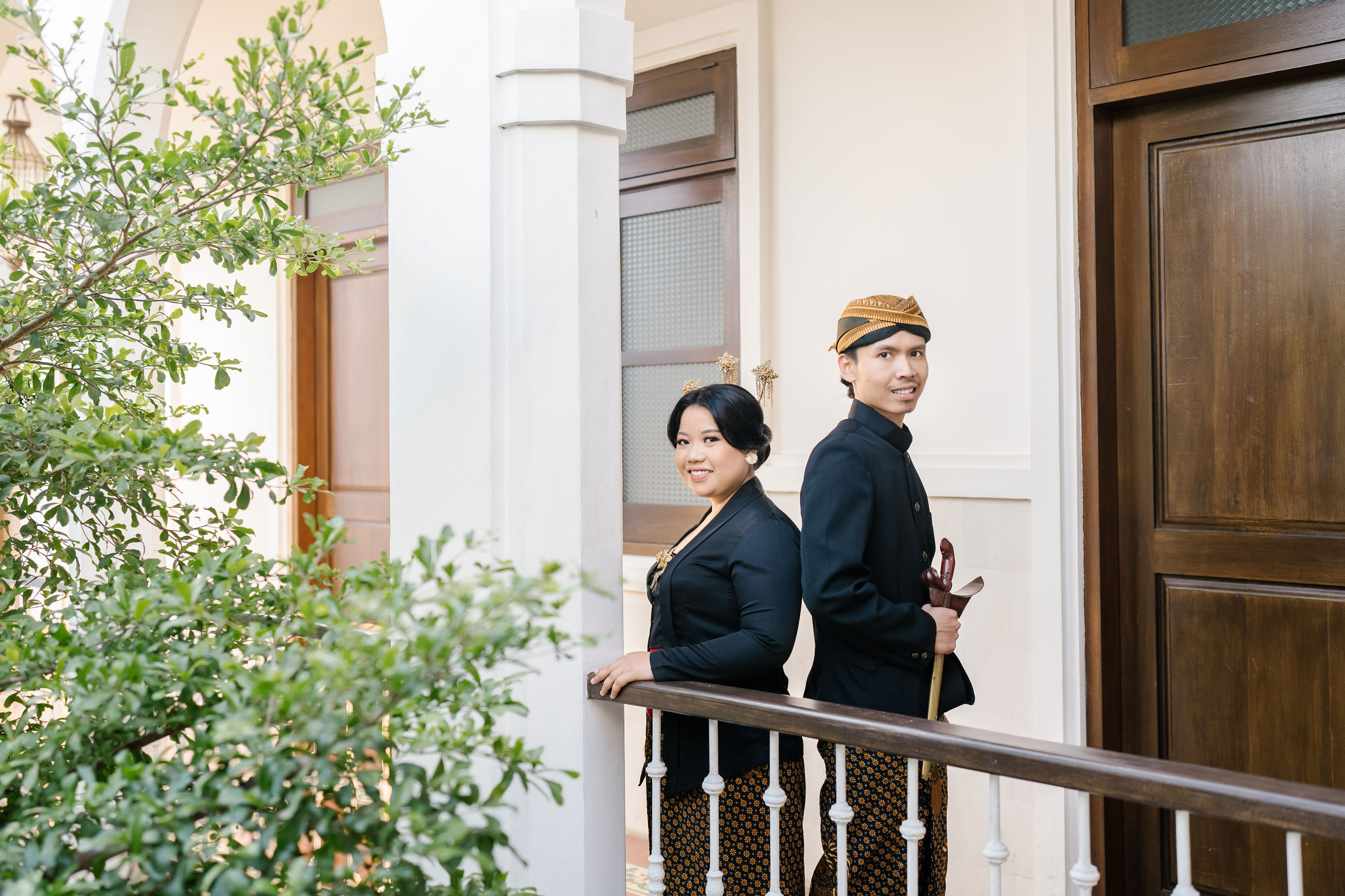Prewedding Photo Shoot with Javanese style. Female Photographer in Bali
