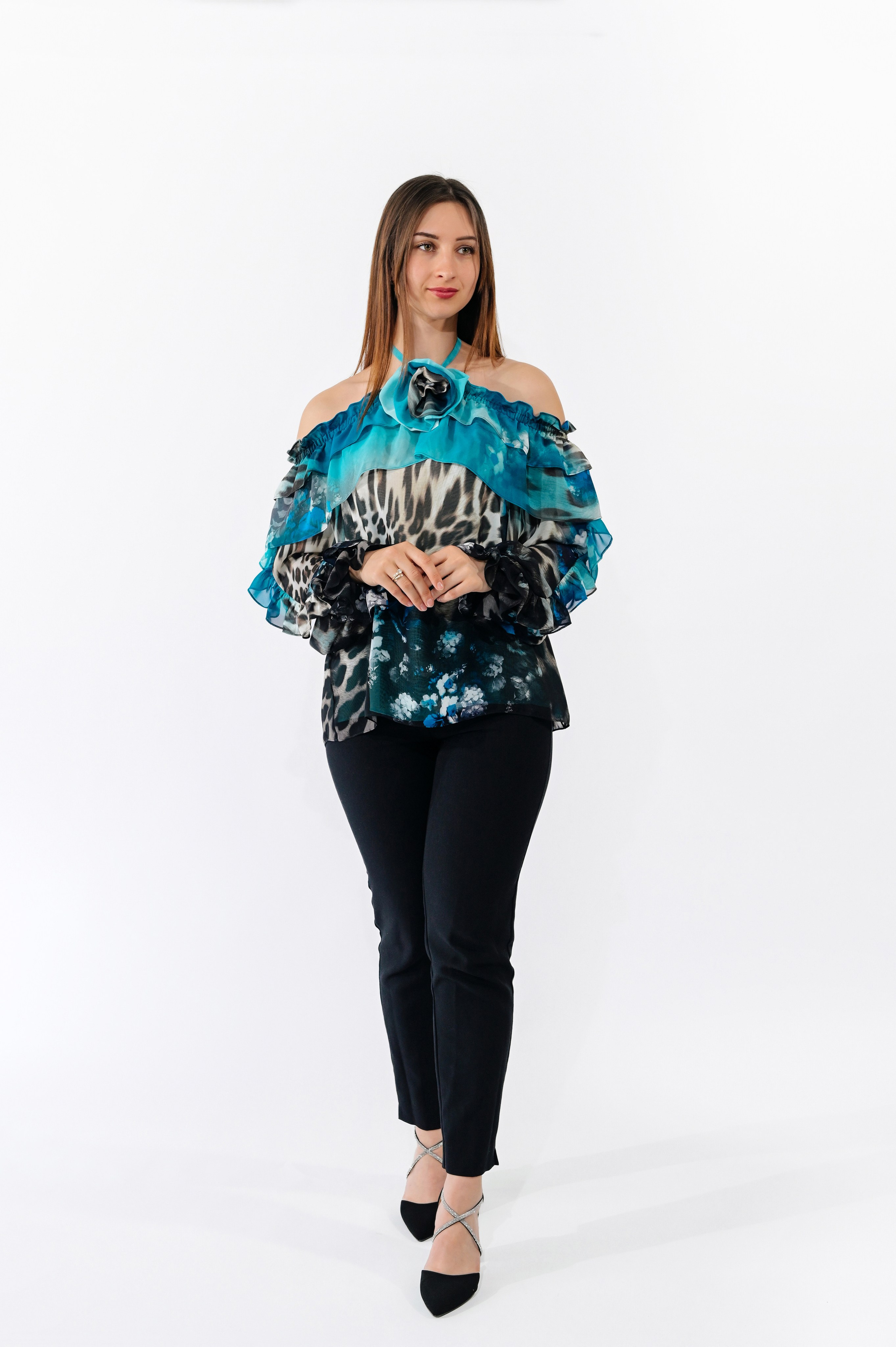 Bluză din voal. Designer vestimentar: elaborarea, proiectarea și confectionare…