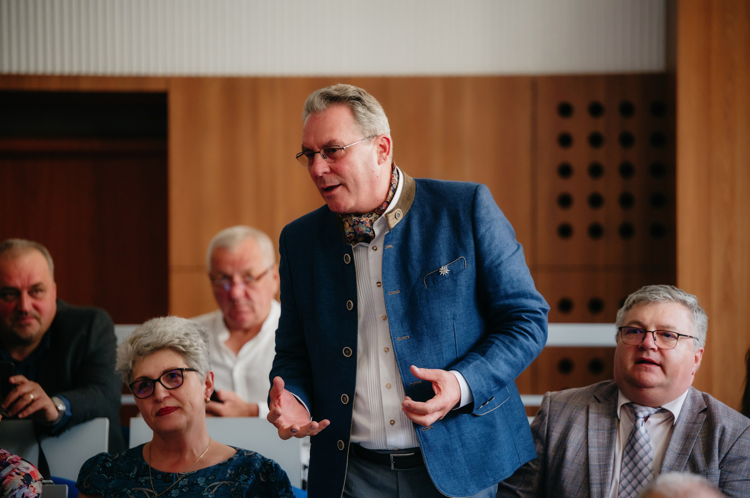 Medicina Veterinara — dupa 30 de ani…. Laurentiu Stefan StoryTeller