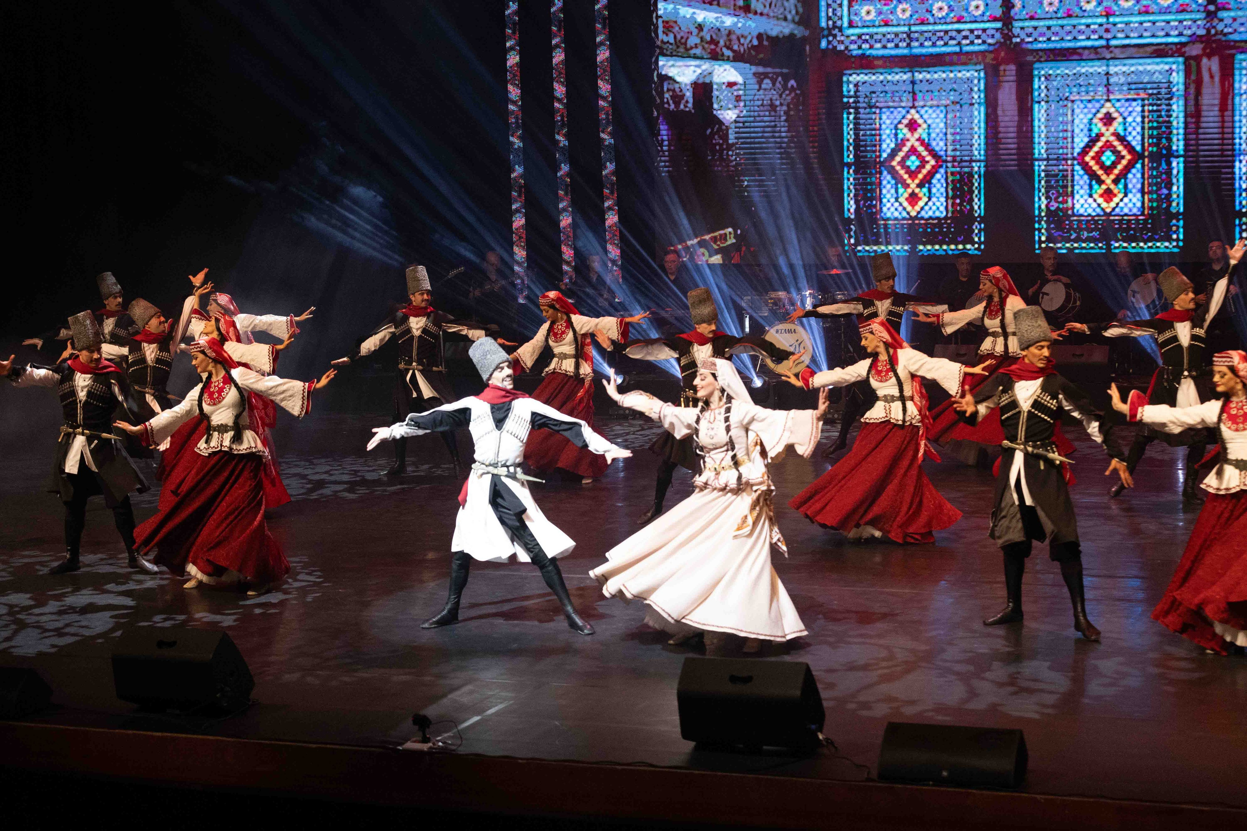 STATE DANCE ENSEMBLE. Wedding&Event photographer Ismail Rzayev in Baku
