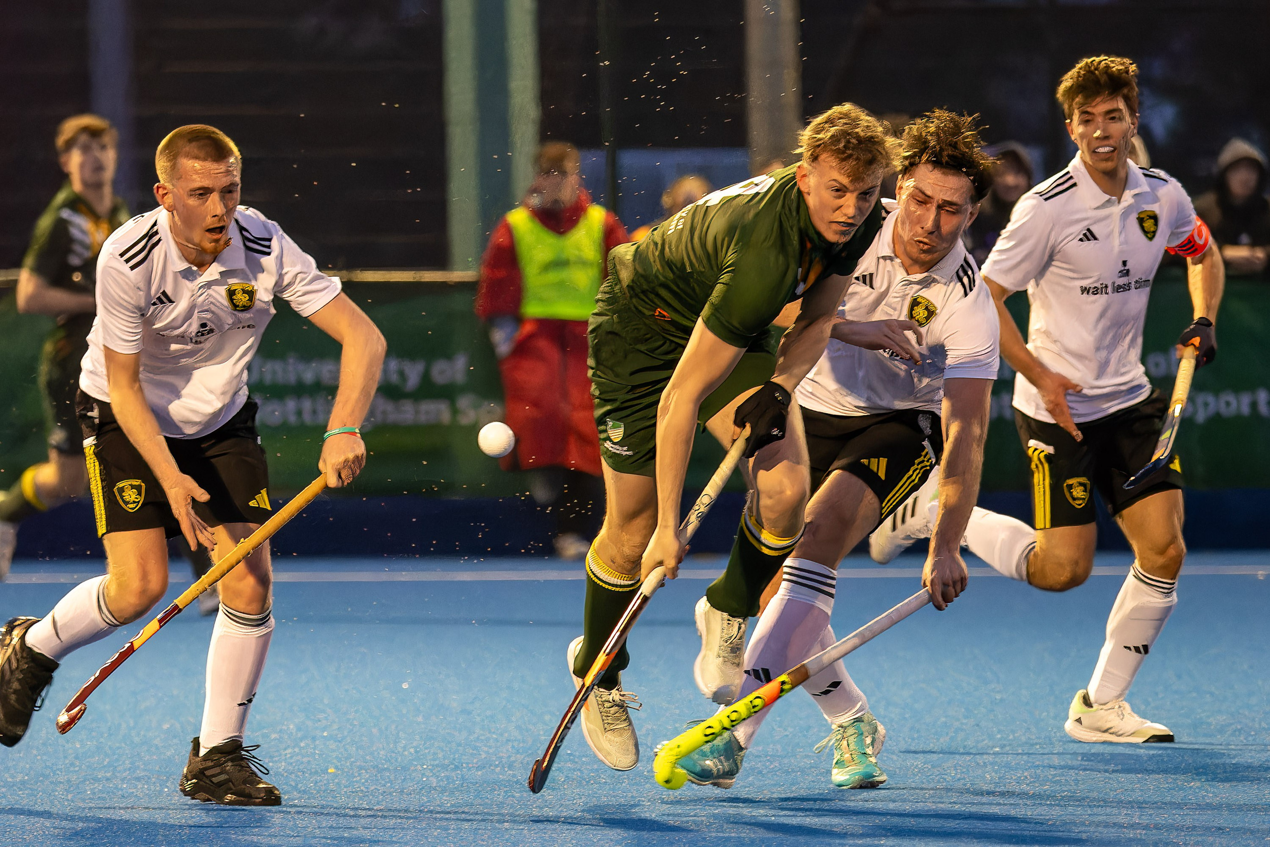 UK Midlands & East Anglia Sport Photography Gallery. Hedley Wright Photography | East Anglia Sport, Street, Wildlife, Landscape & Astrophotography