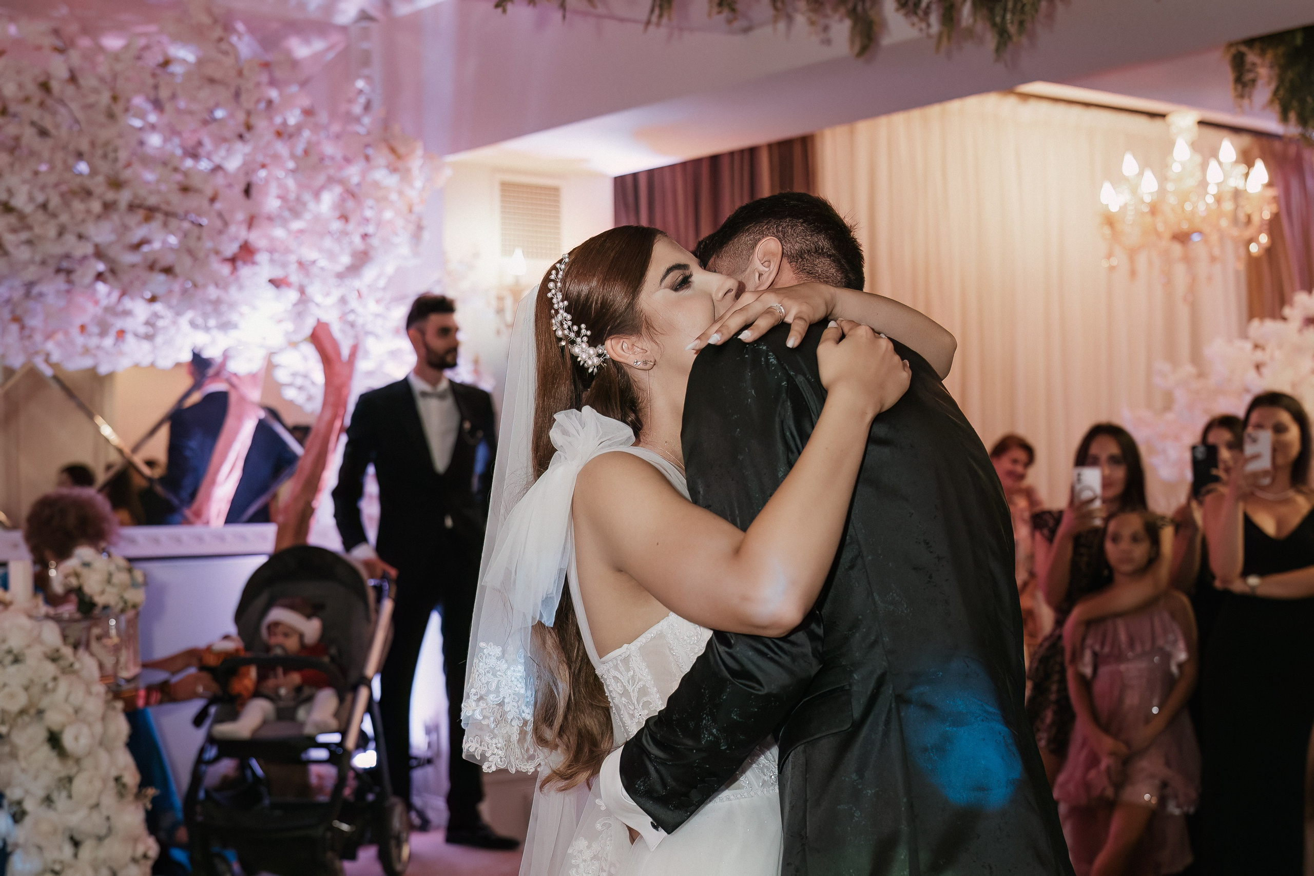 Simona & Gabriel. Dara Lens | The art of remembering