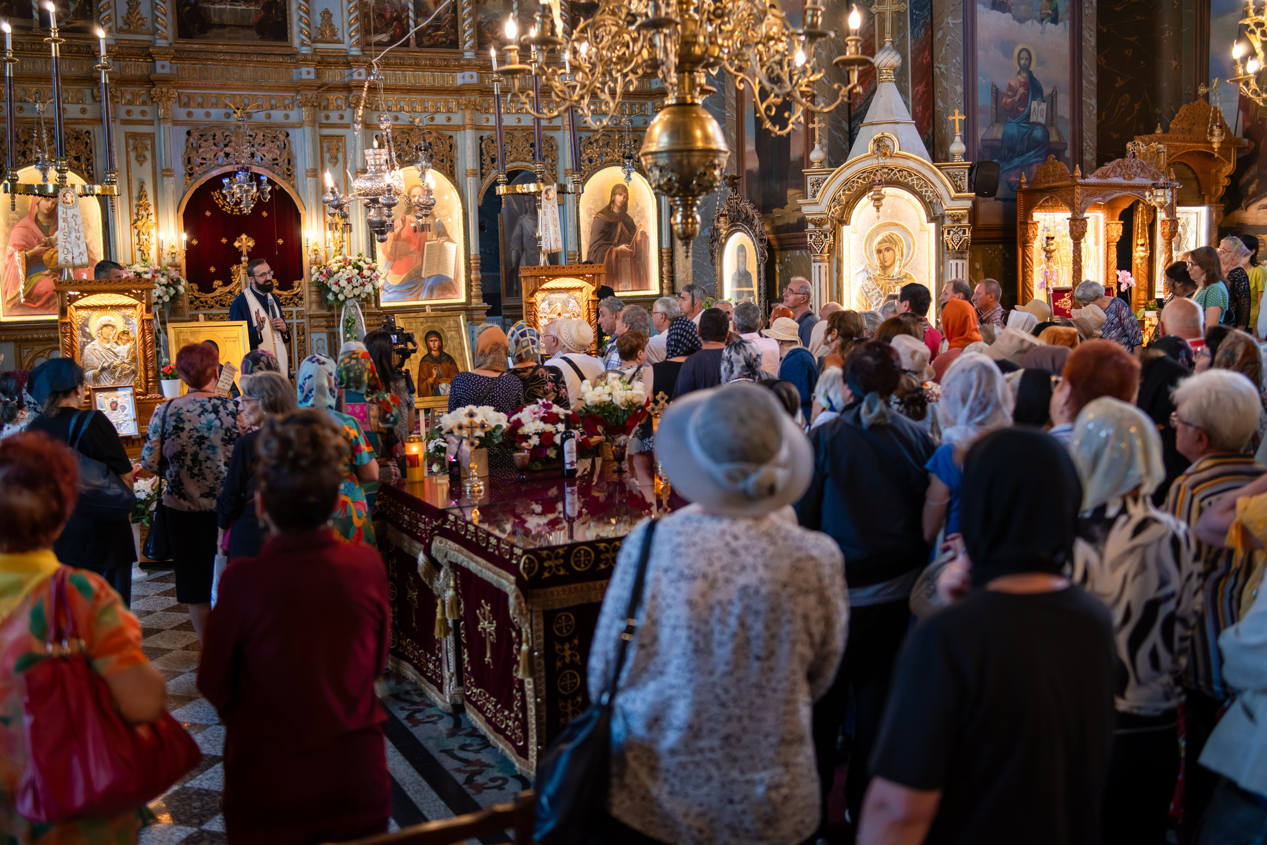 Hram Biserica Sfânta Vineri din Ploiești. Mihai Alexandra Events