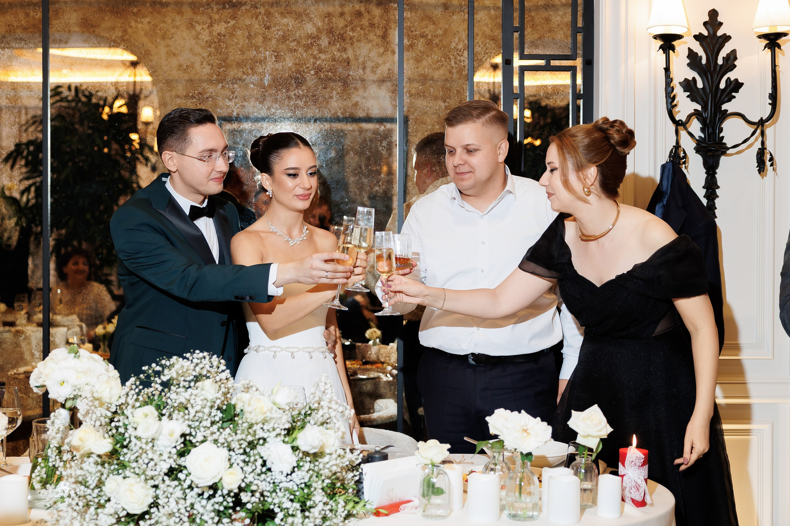 Serghei & Erica — Queen Residence. Servicii Foto și Video 067188353