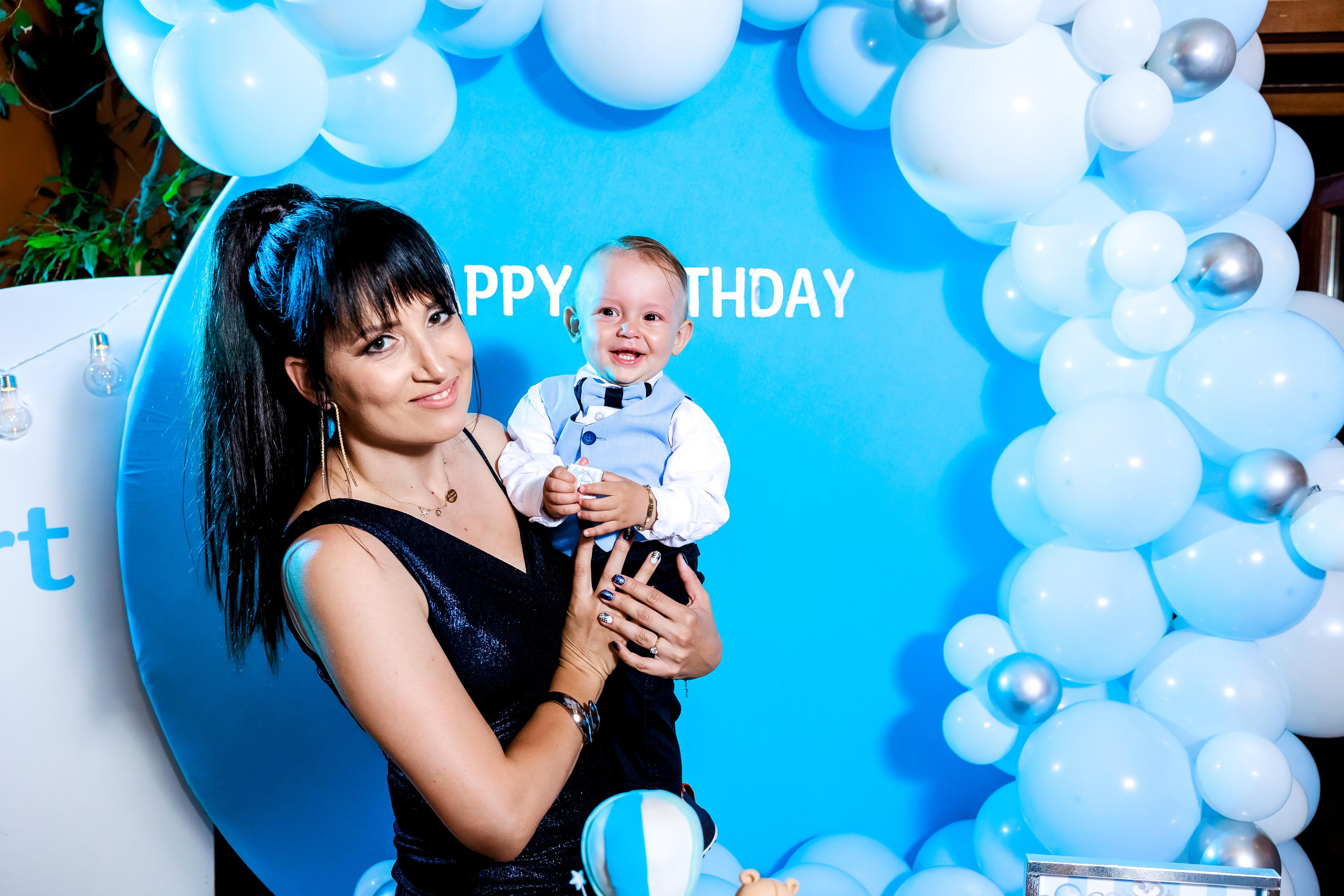 Честит Рожден Ден. Фотограф Ирина Йотова