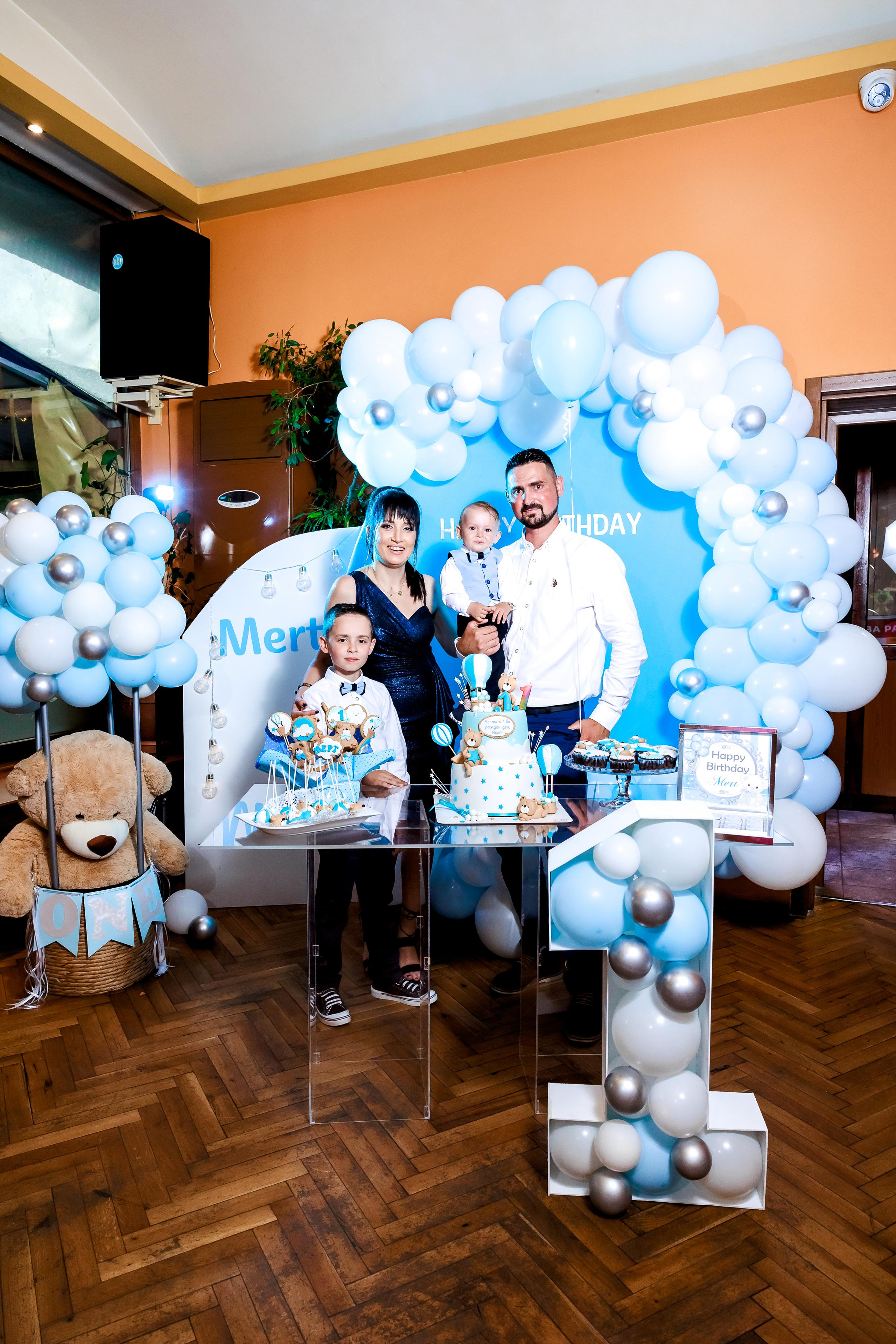 Честит Рожден Ден. Фотограф Ирина Йотова