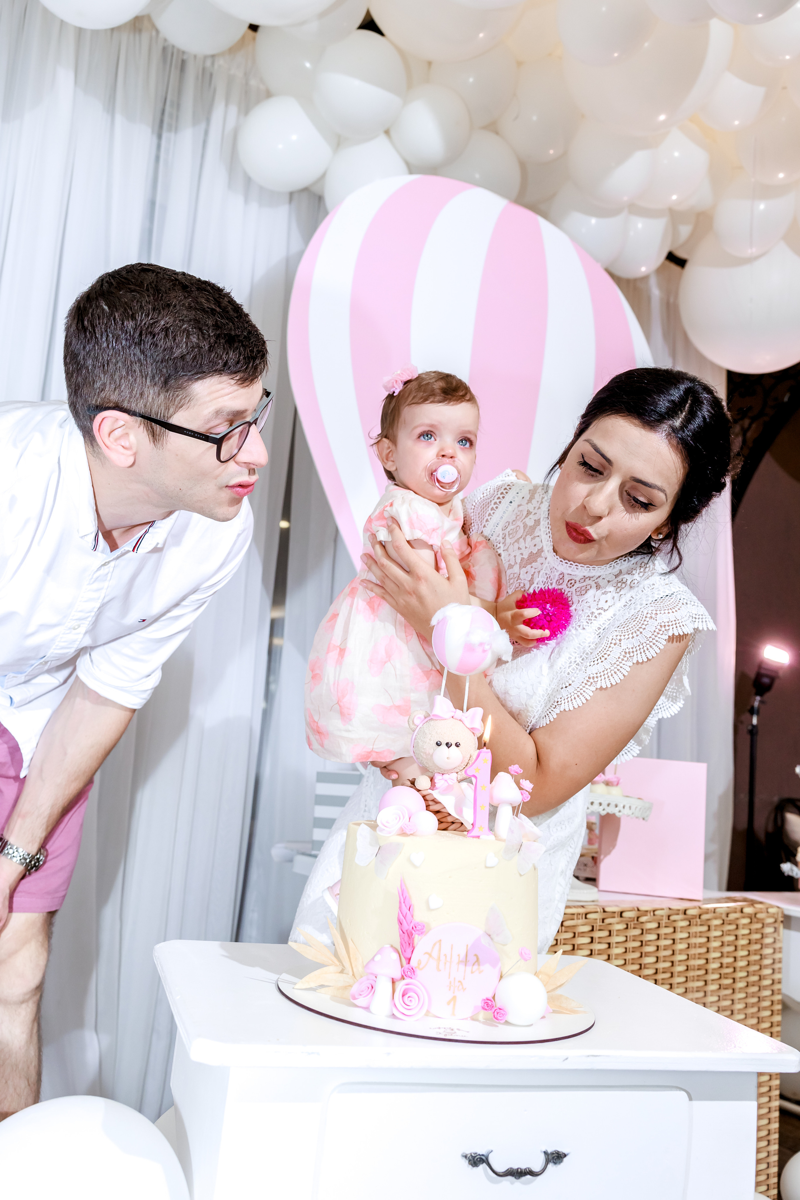 Честит Първи Рожден Ден. Фотограф Ирина Йотова