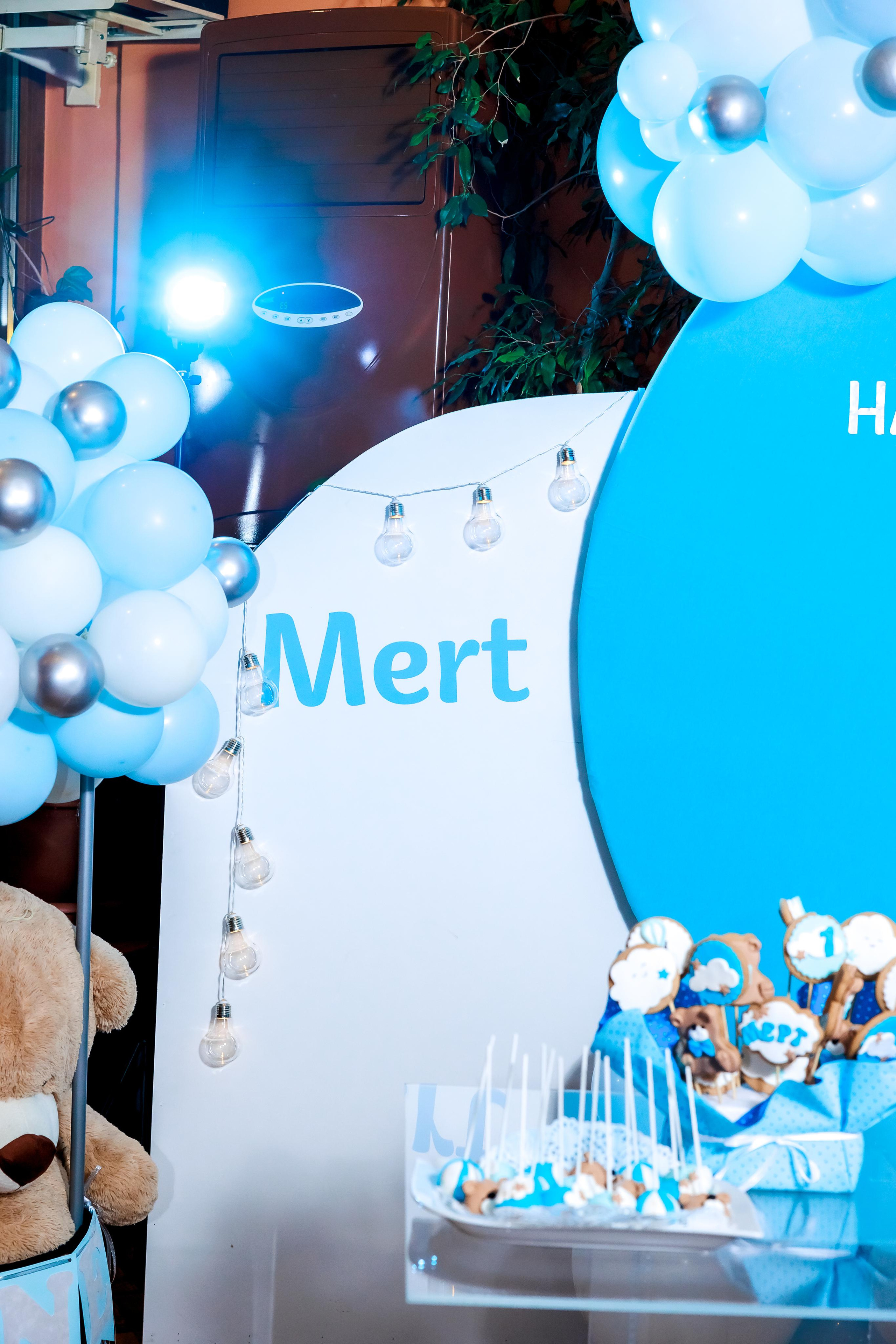 Честит Рожден Ден. Фотограф Ирина Йотова